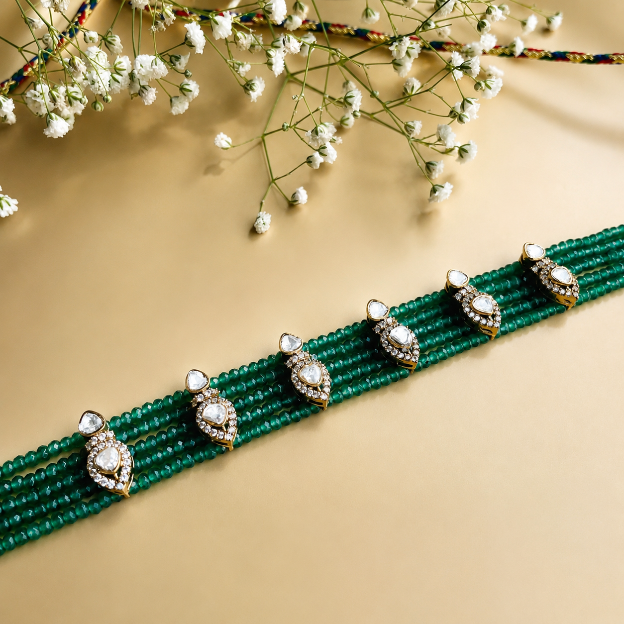 Nayaab zoya choker