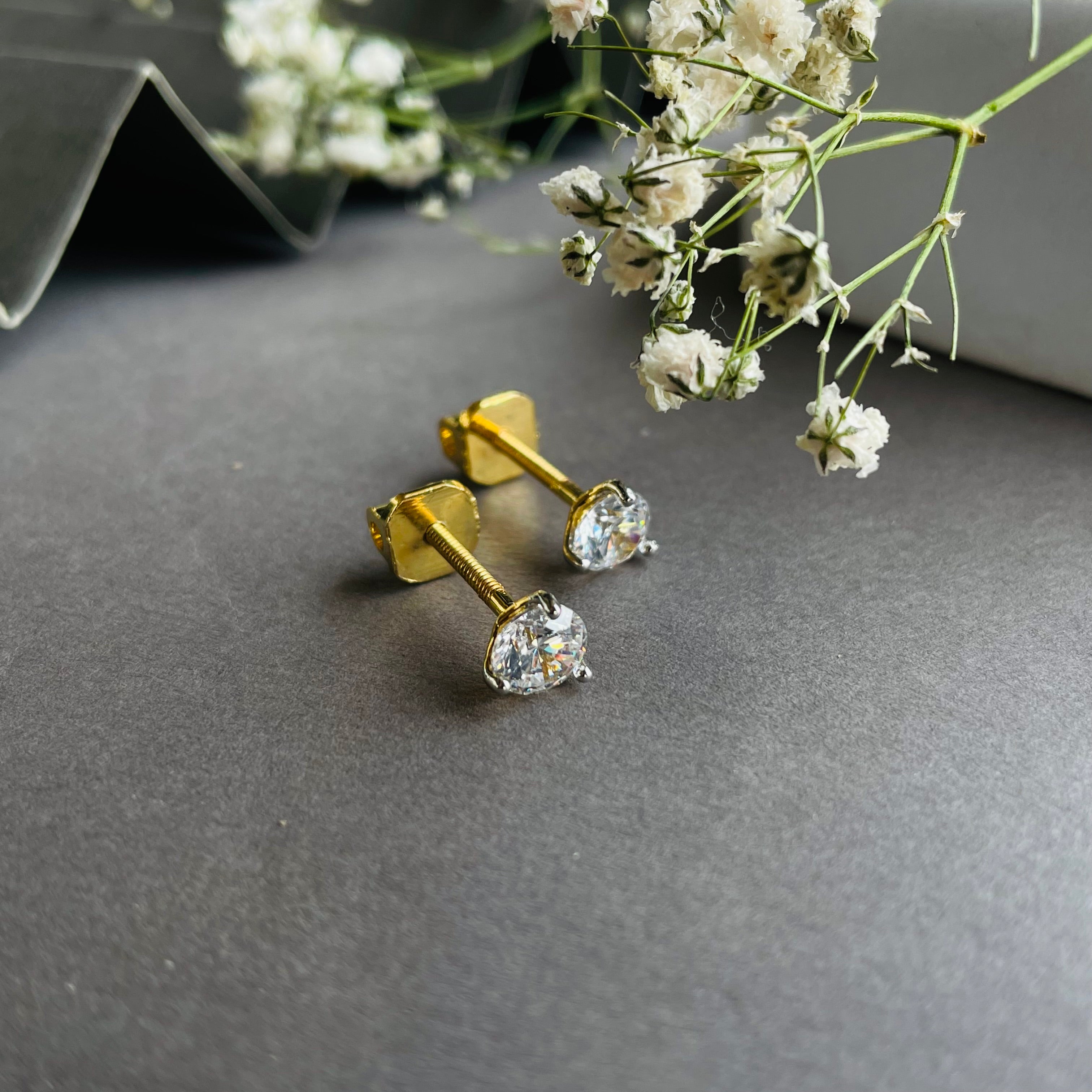 Ad Yuma studs