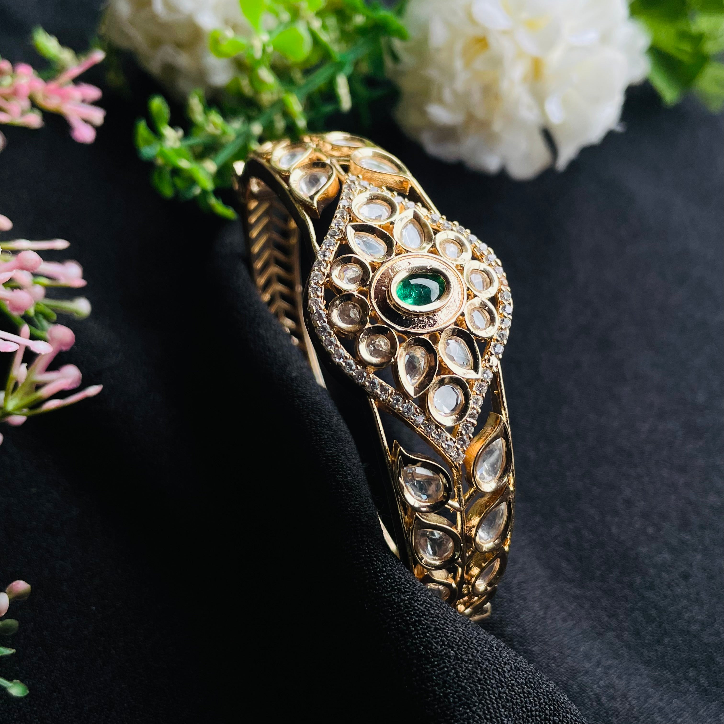 Nayaab Shaloka Polki Bracelet