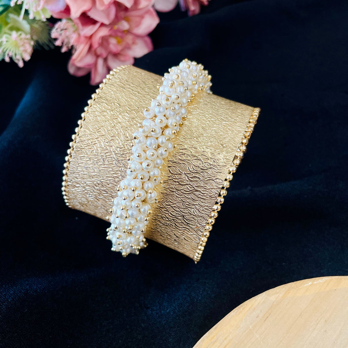Aarini Pearl Bracelet
