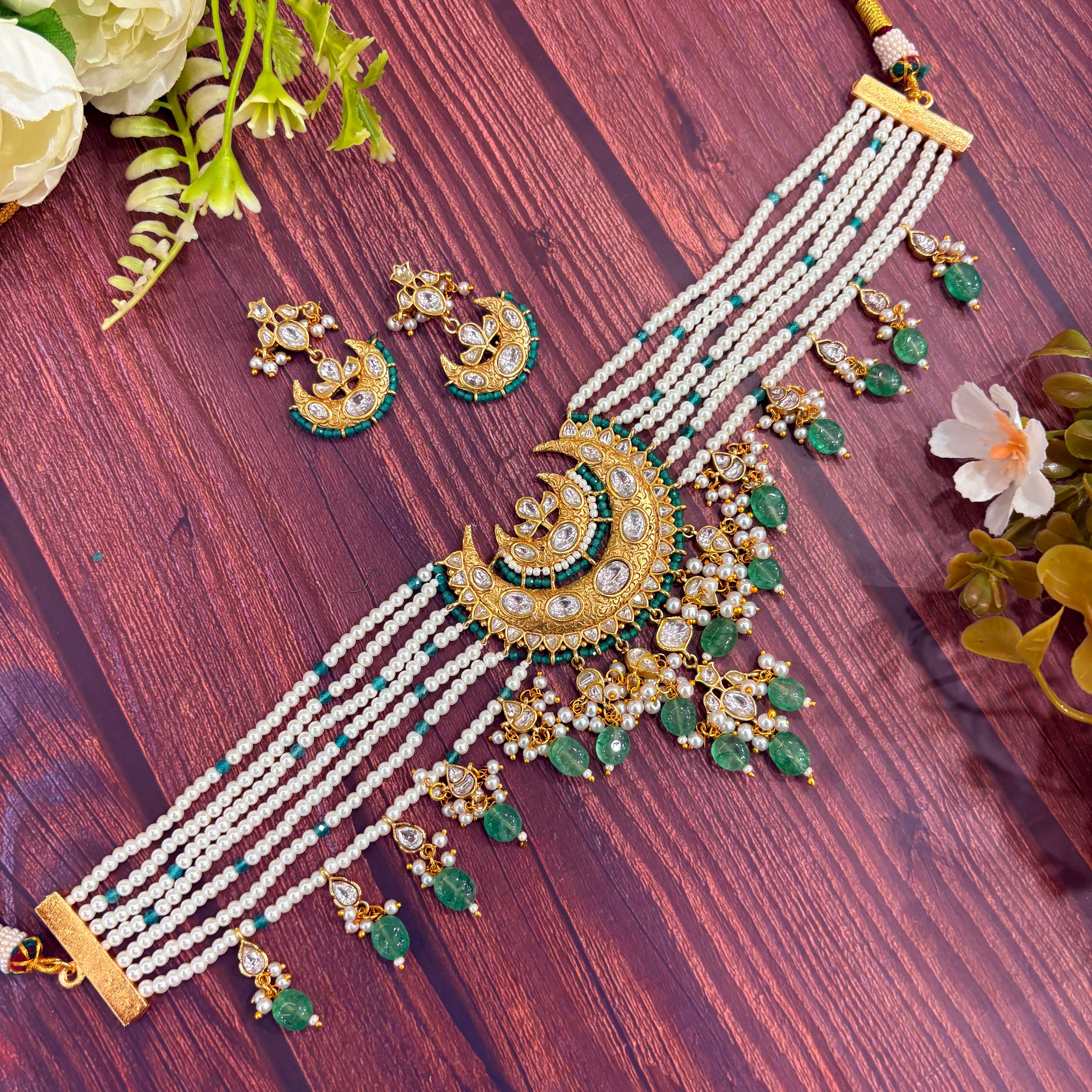 Nayaab Aanya Choker