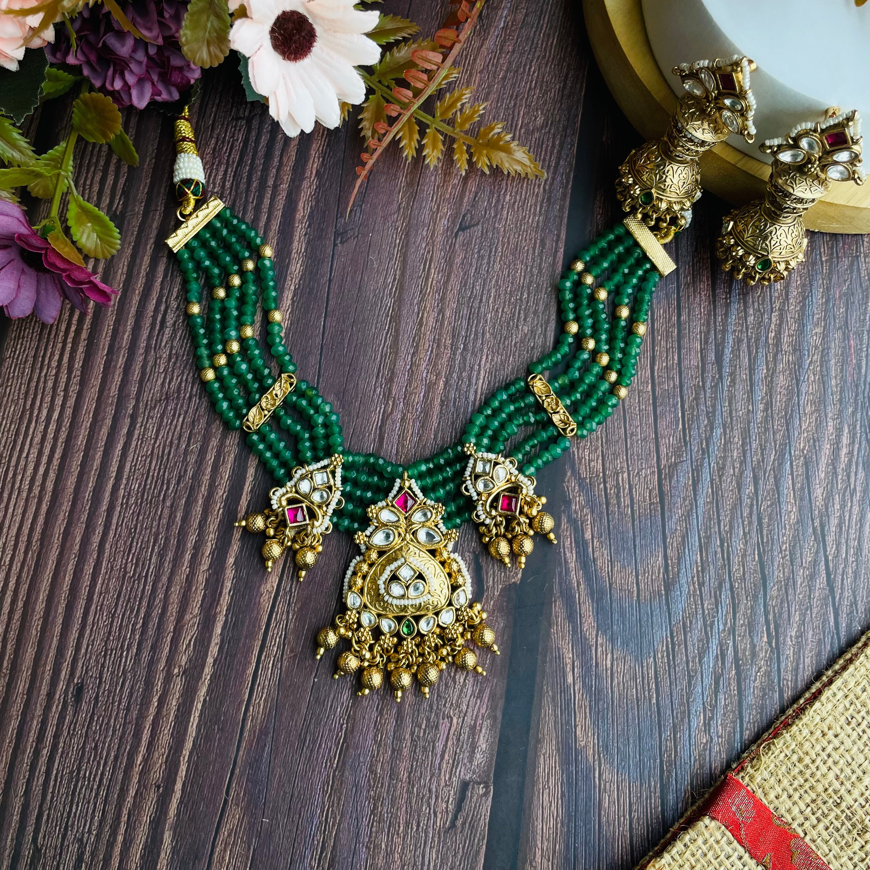 Nayaab Vina Neckpiece