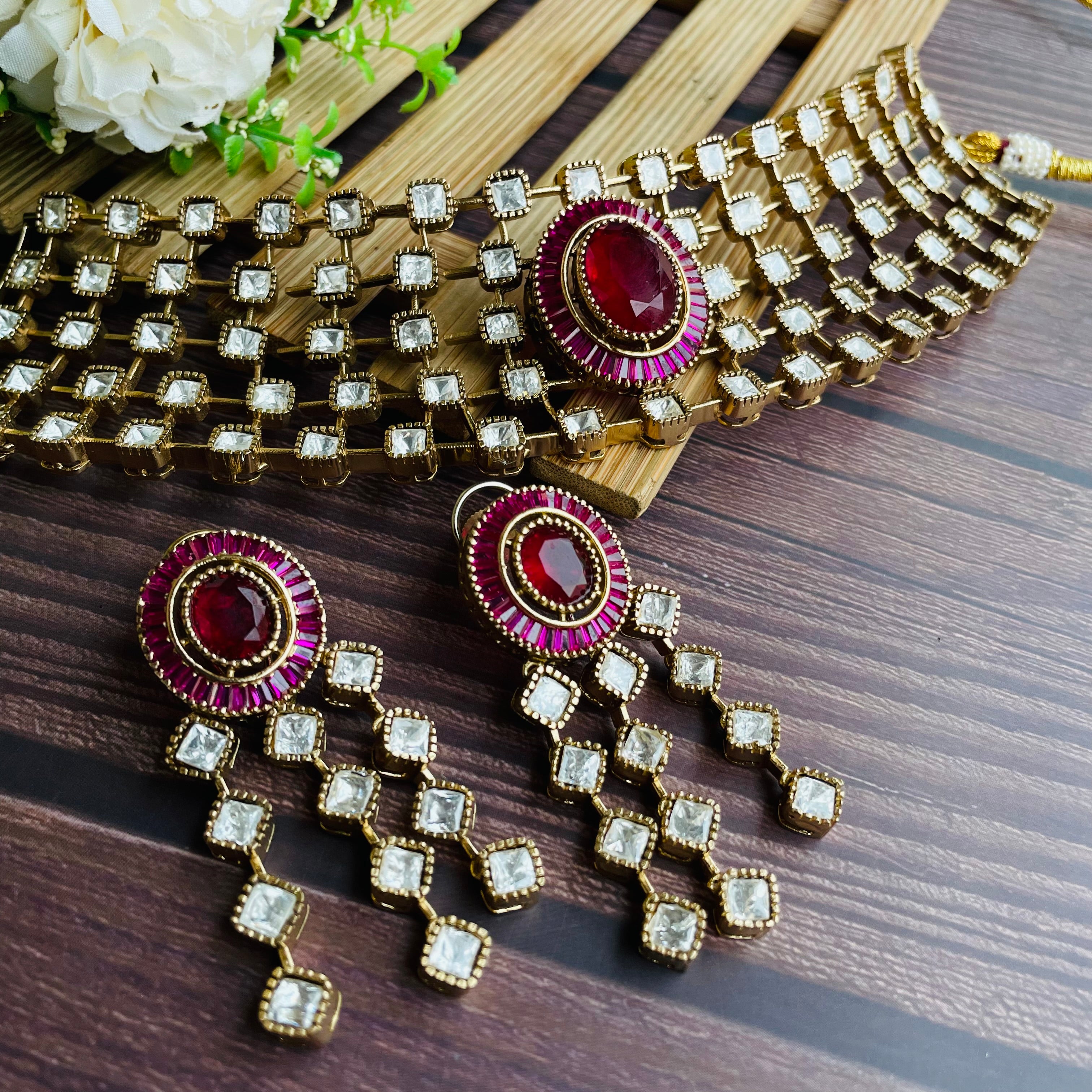 Nayaab Shalu Polki Choker