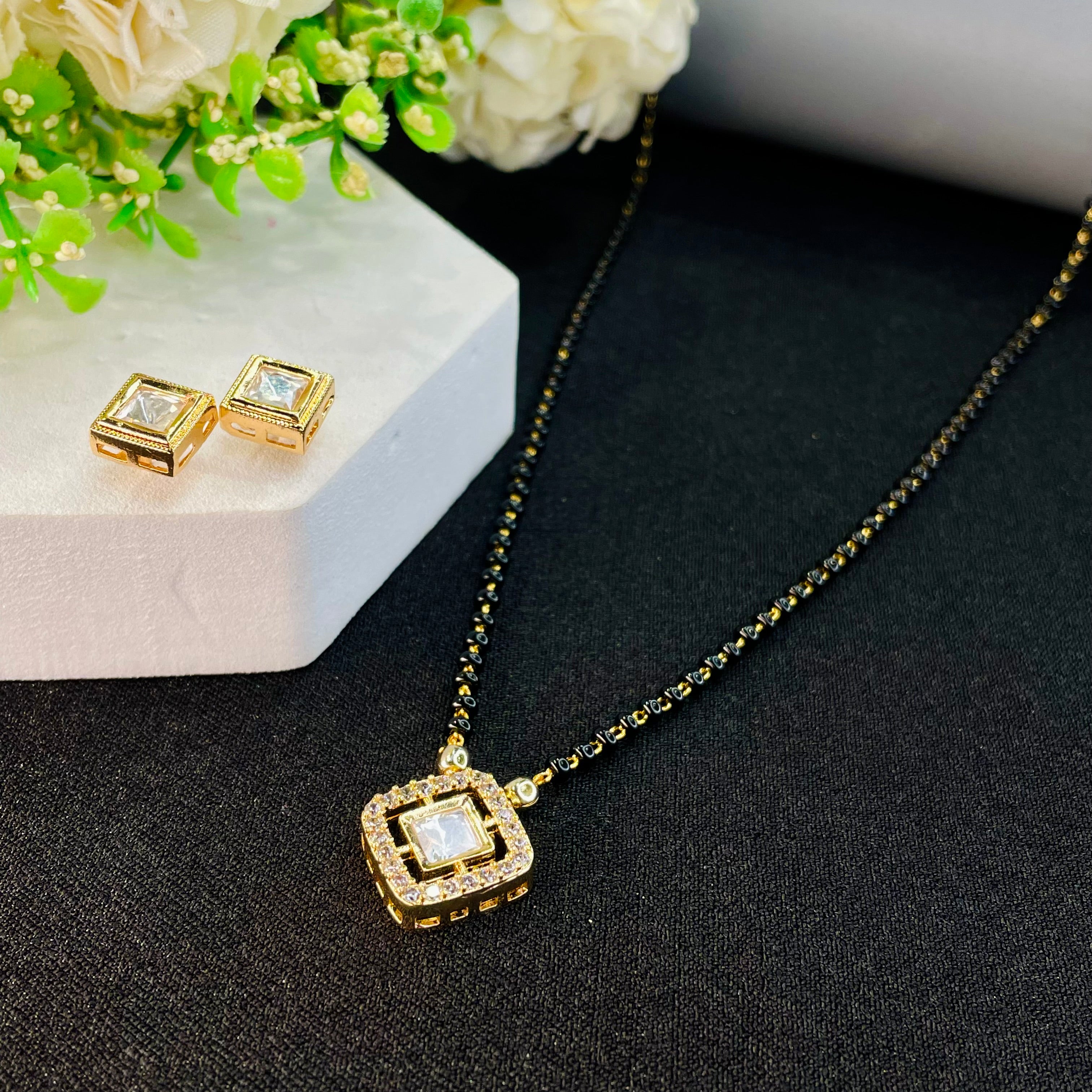 Nayaab Raavi Mangalsutra