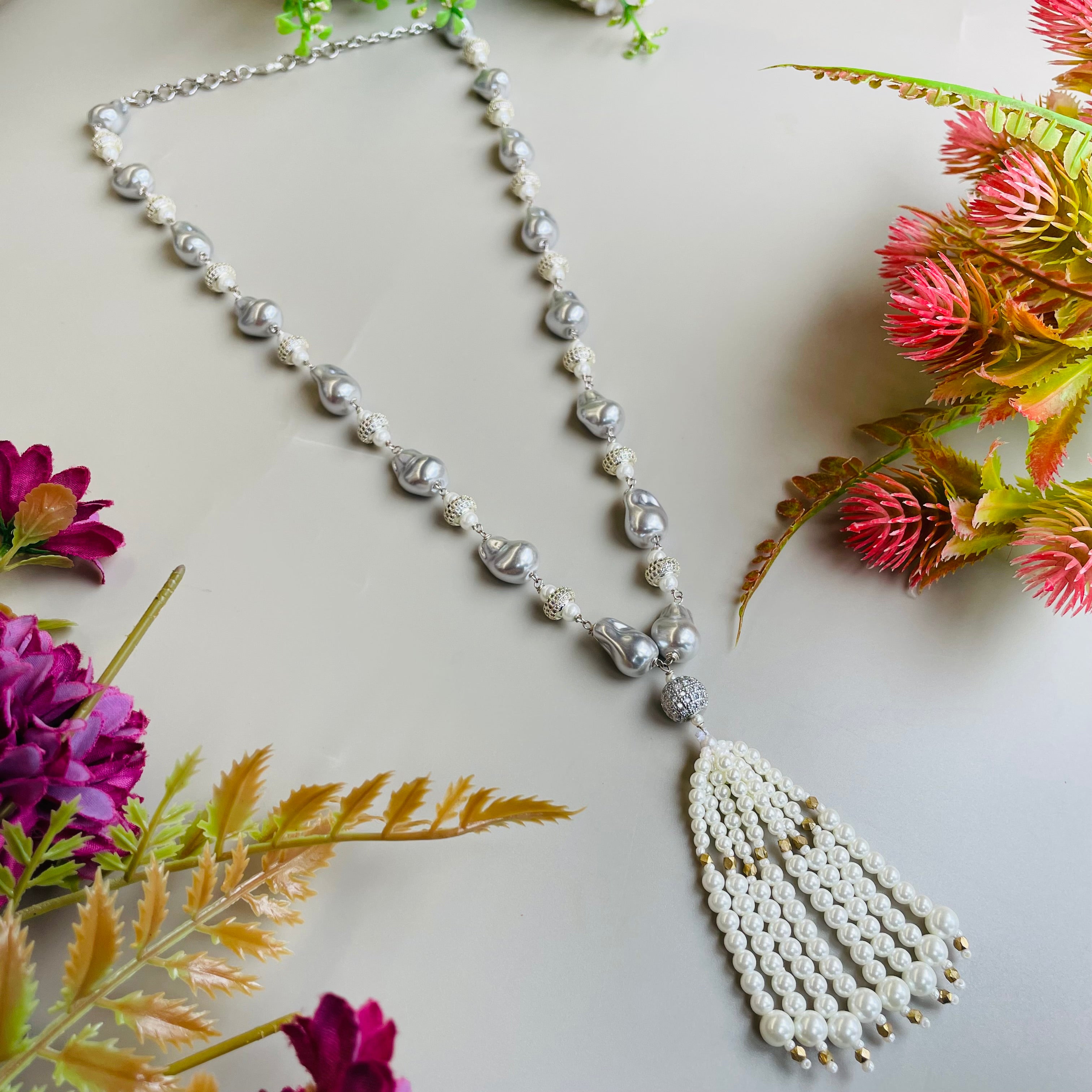 Ad Navya pearl mala