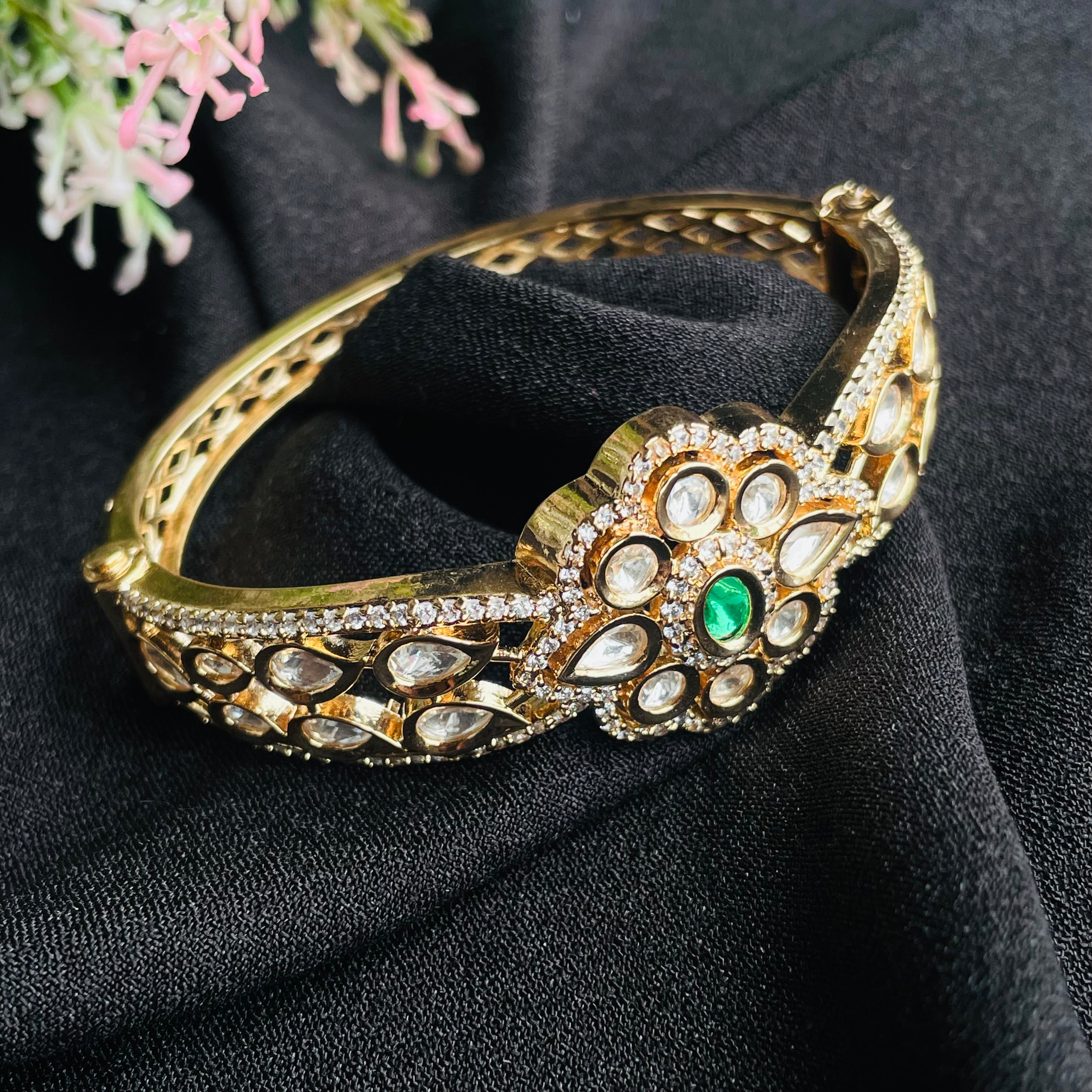 Nayaab Priya Polki Bracelet