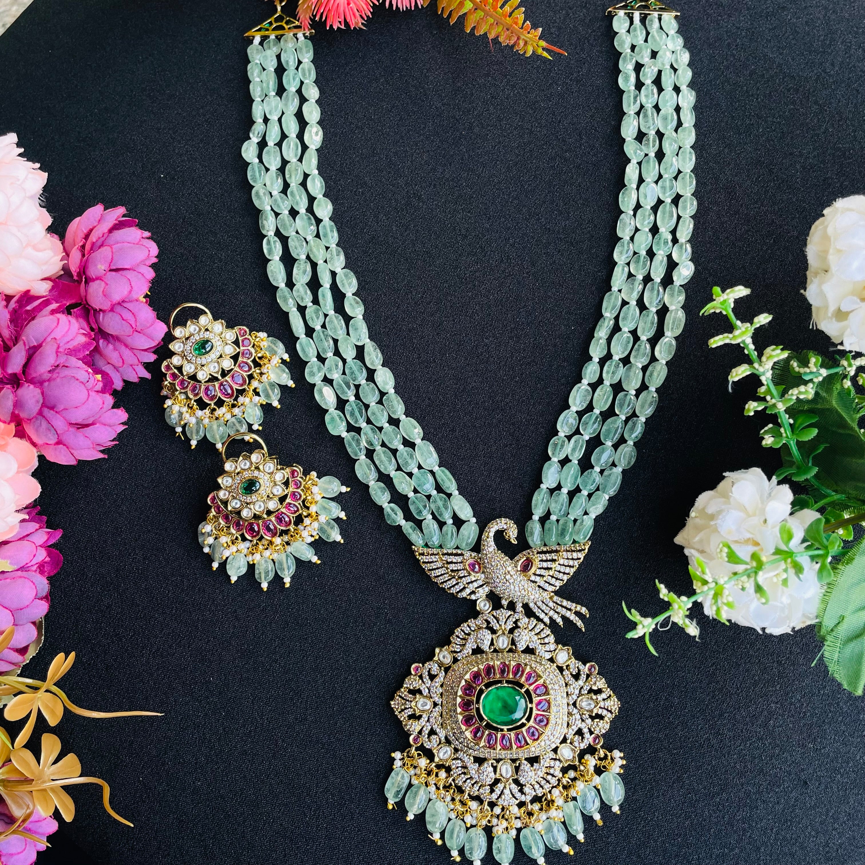 Nayaab Swaan Neckpiece