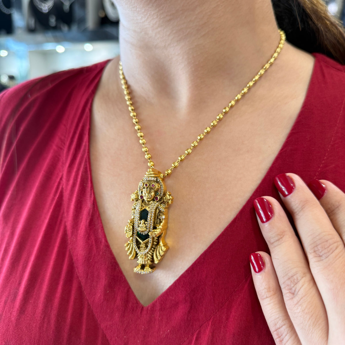 Aavrit Pendant