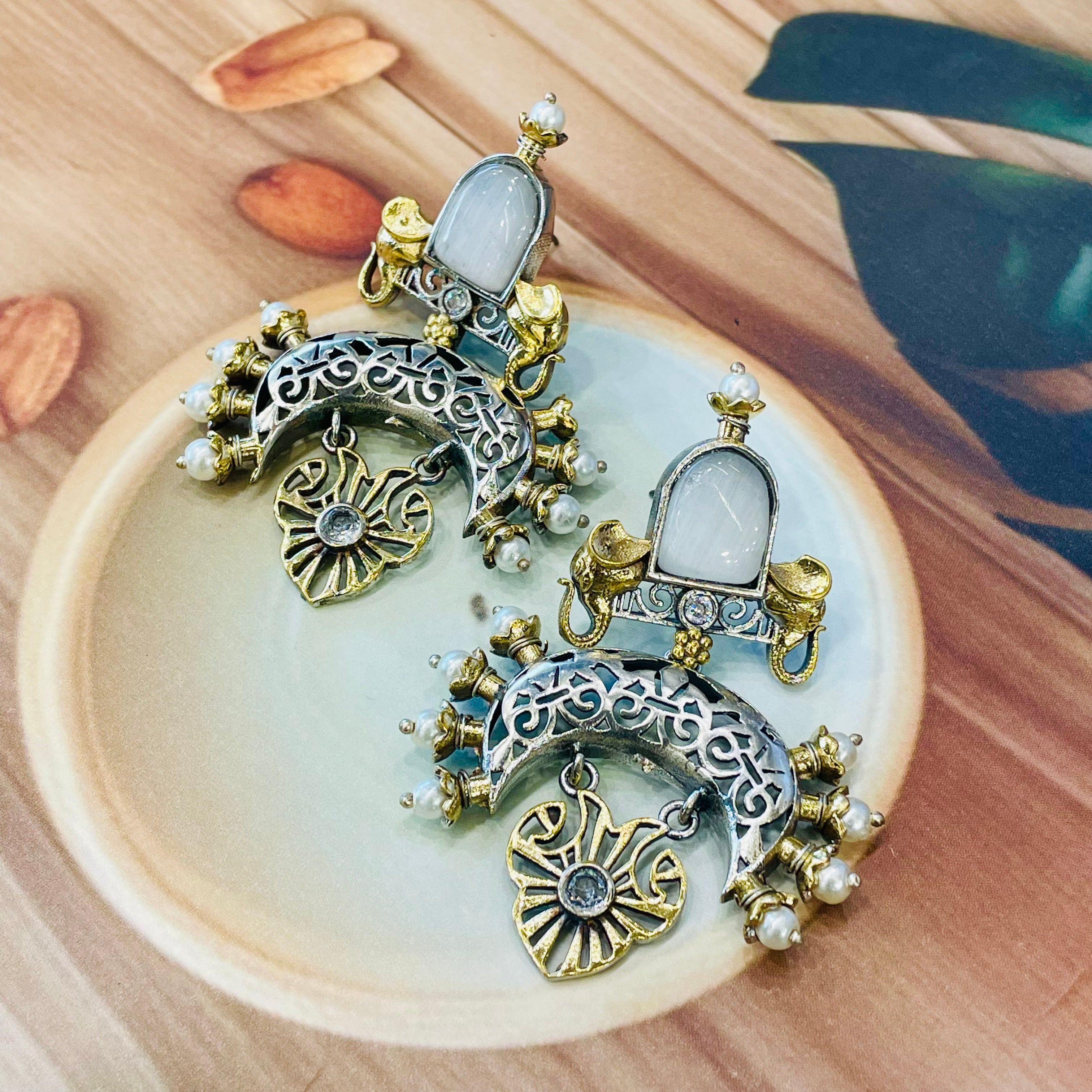Inara Aloki Earrings
