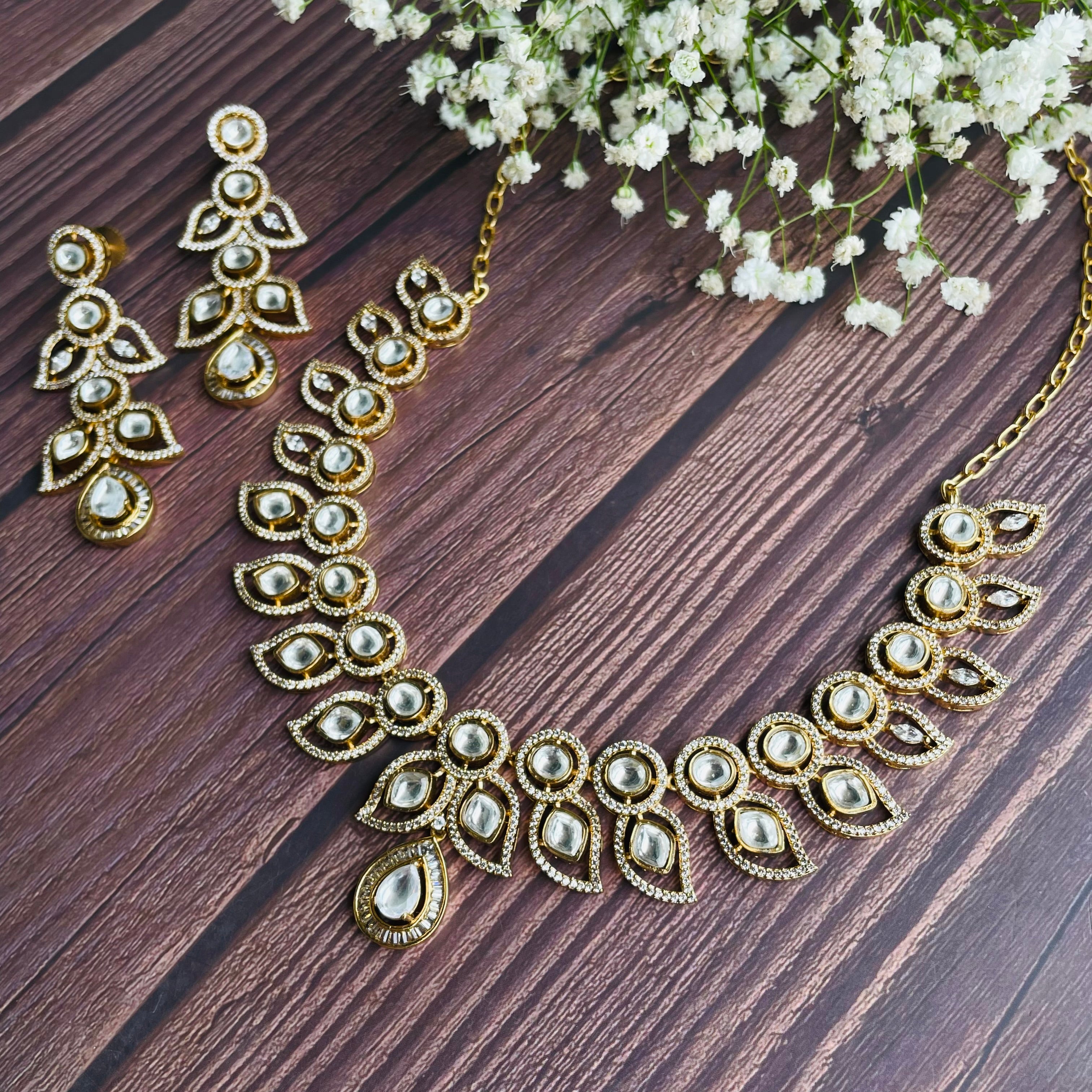 Nayaab leaves Polki Neckpiece