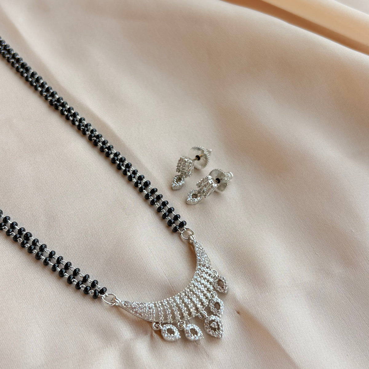 Arohi Silver Mangalsutra