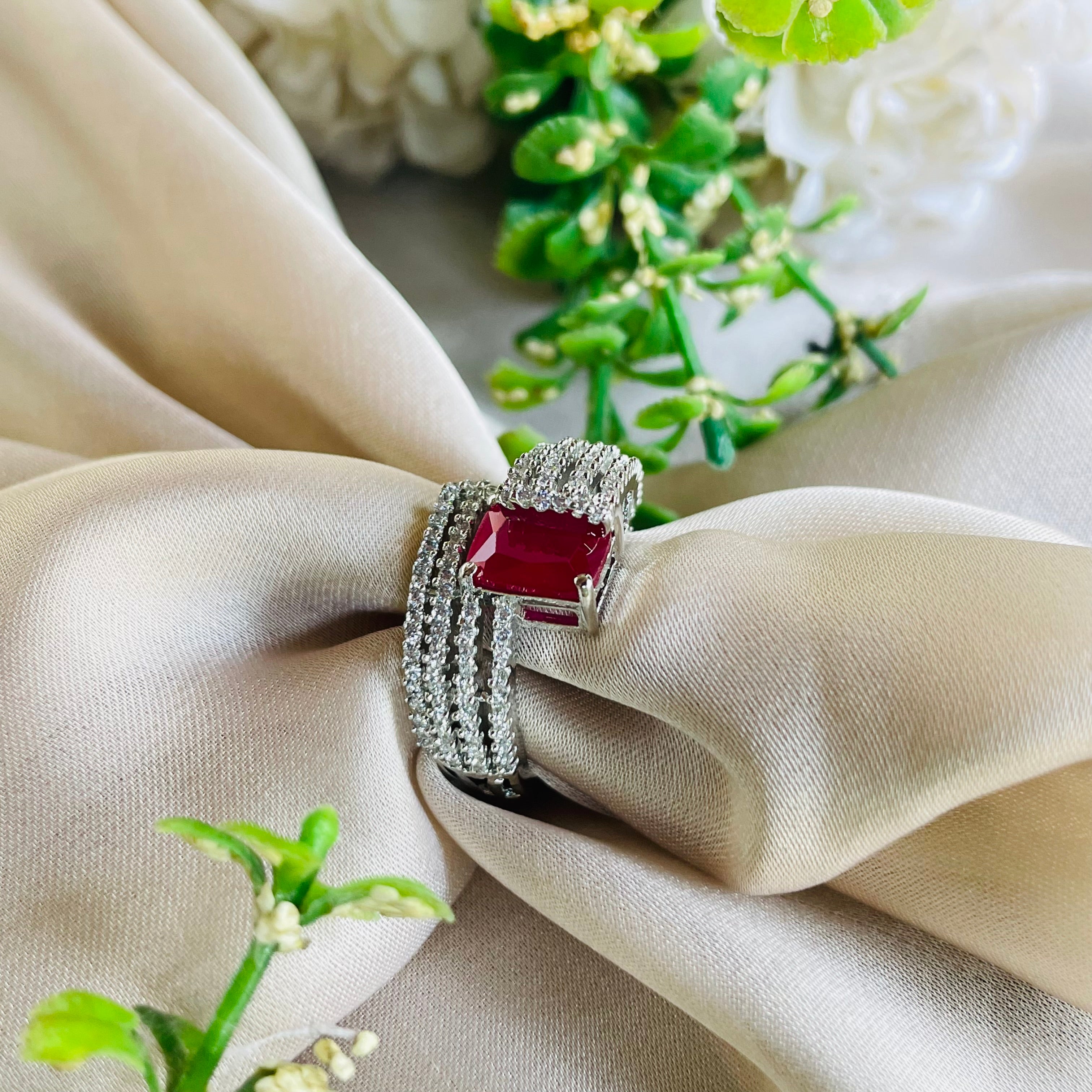 Ad Opal  ring adjustable
