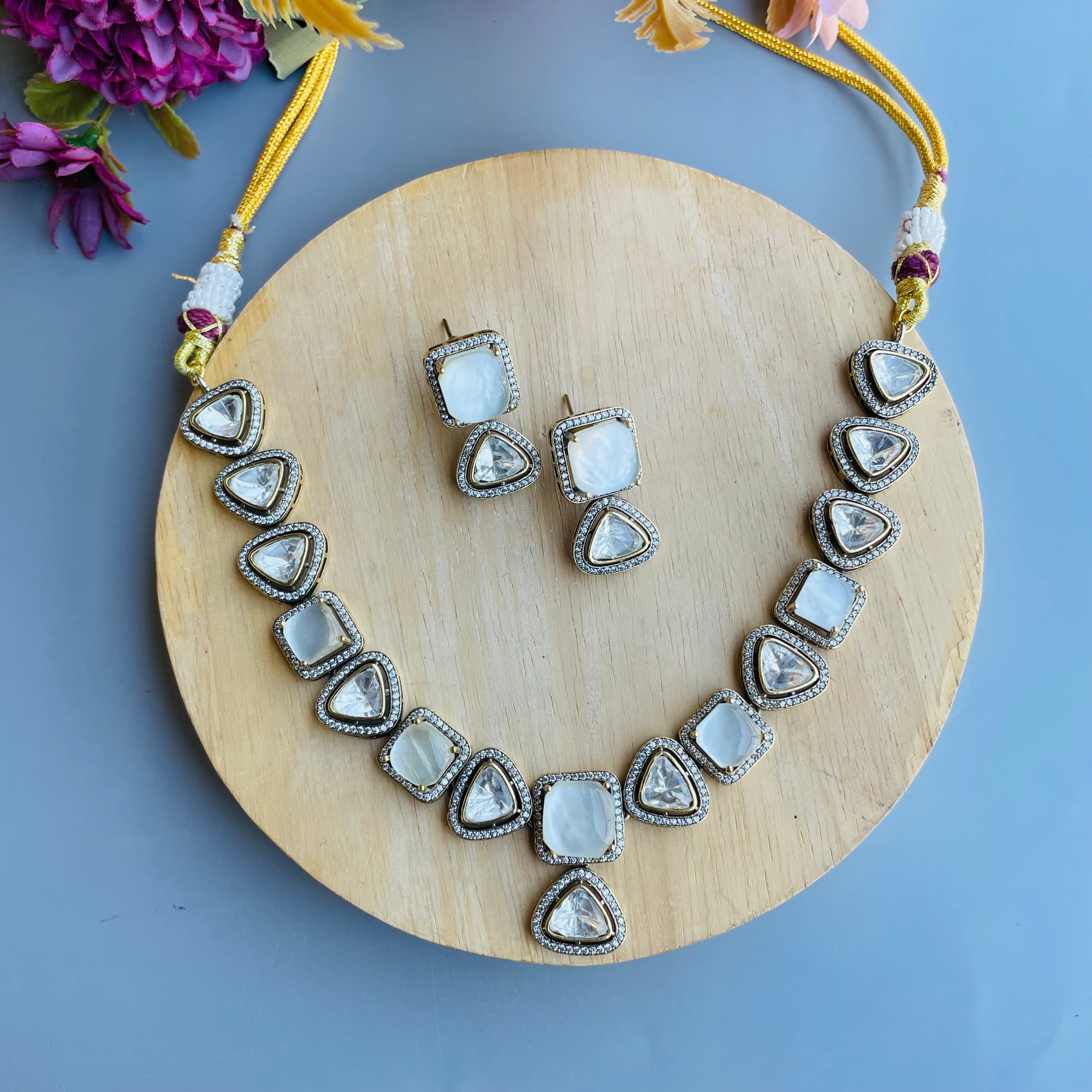 Nayaab Chandani Polki Neckpiece