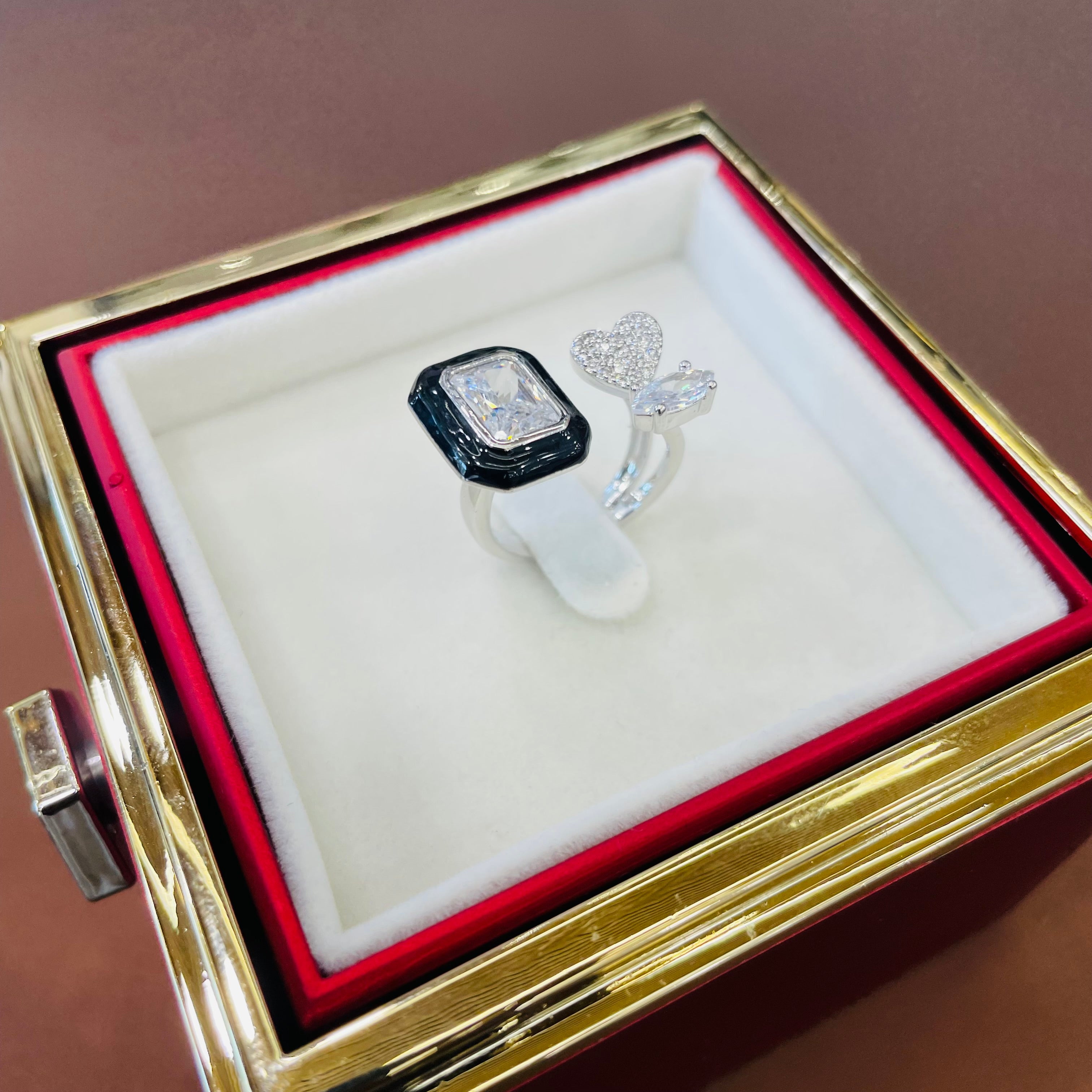 Ad Aster Ring