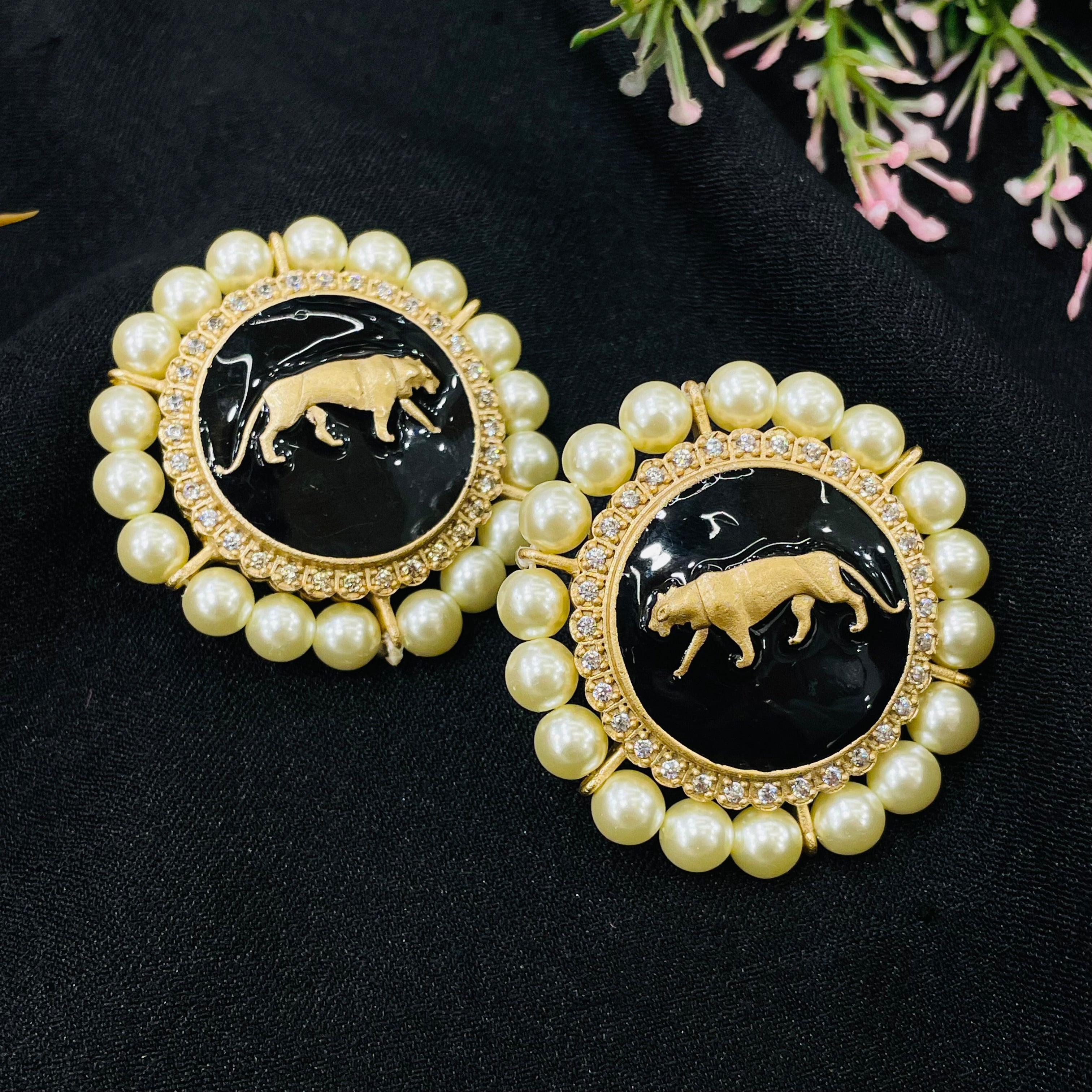Nayaab Varshini studs