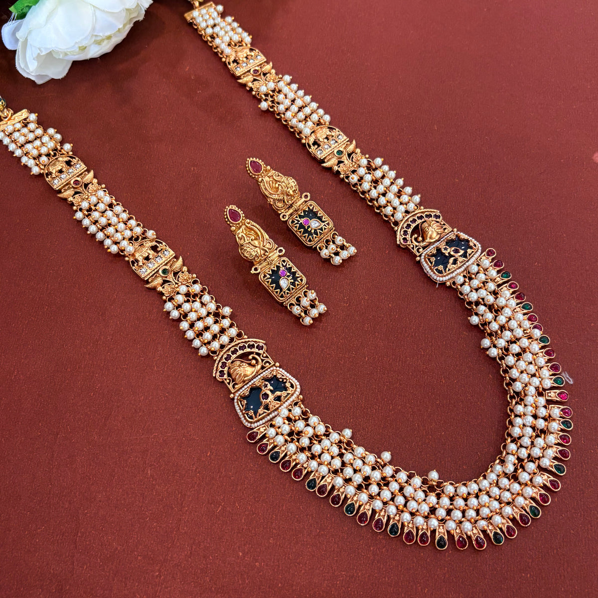 Rajvini Neckpiece