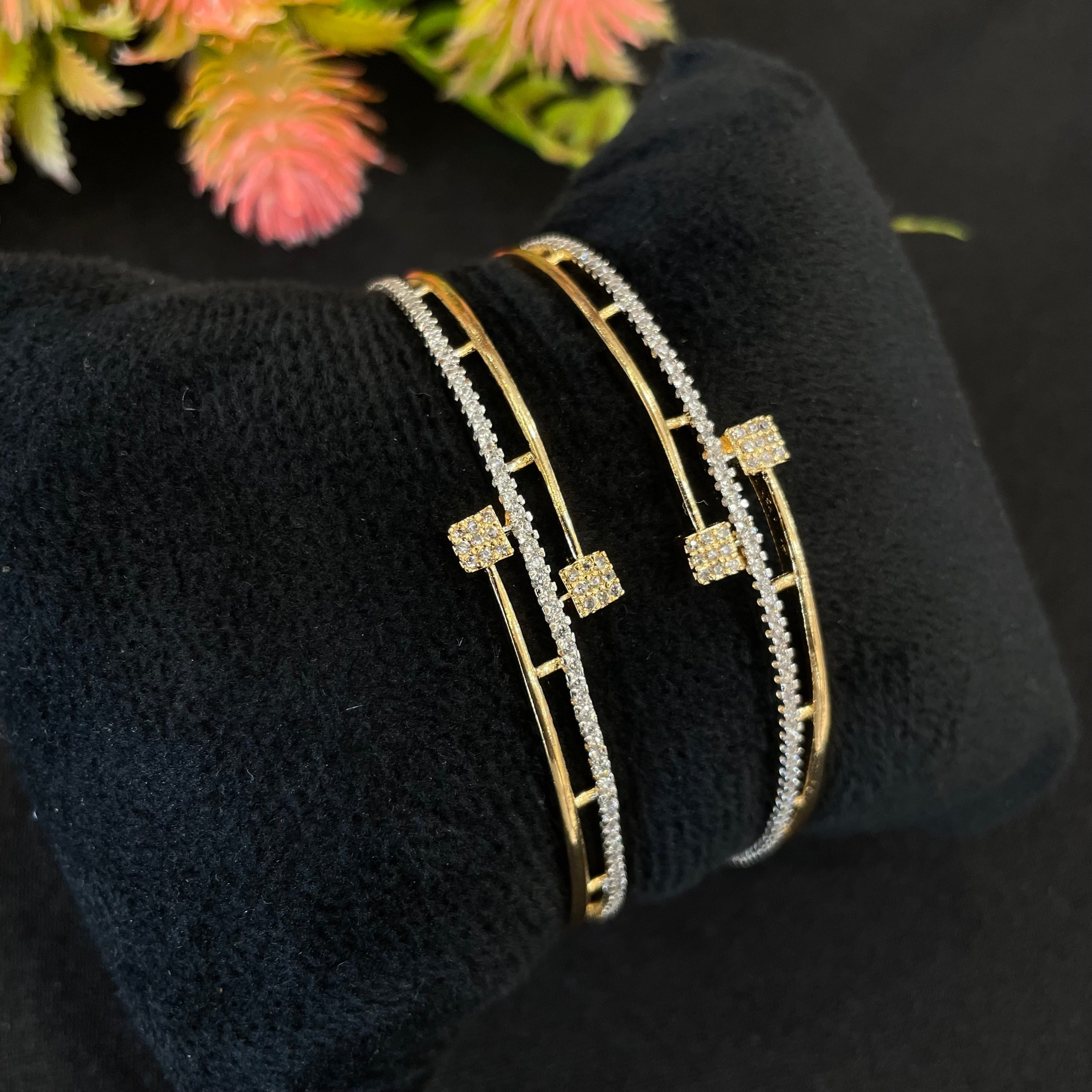 AD Amaira Bangles