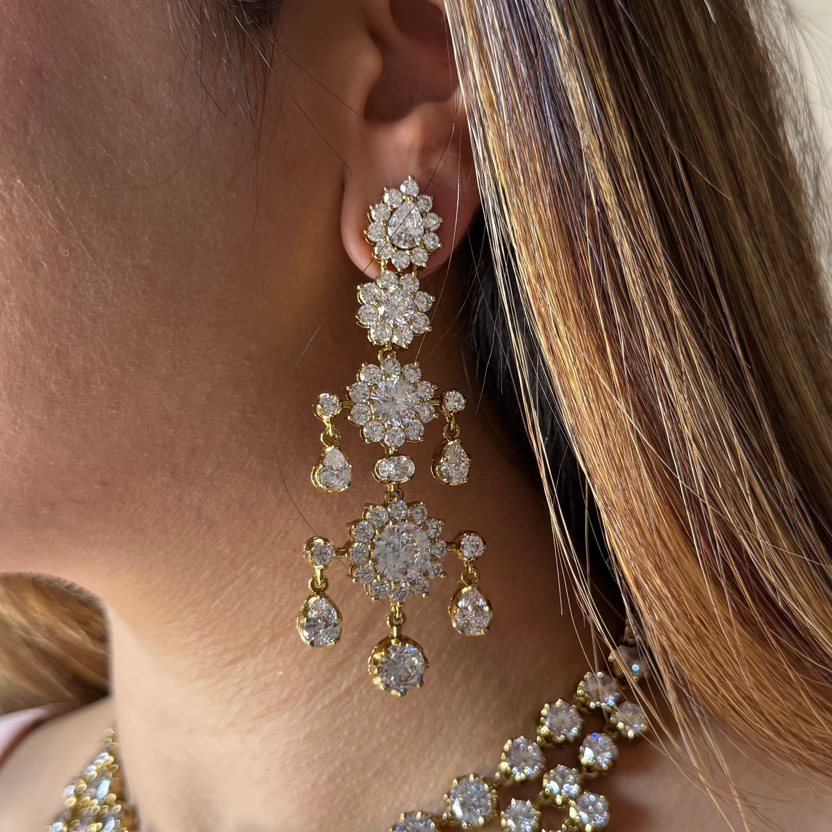 Ad Isha Neckpiece