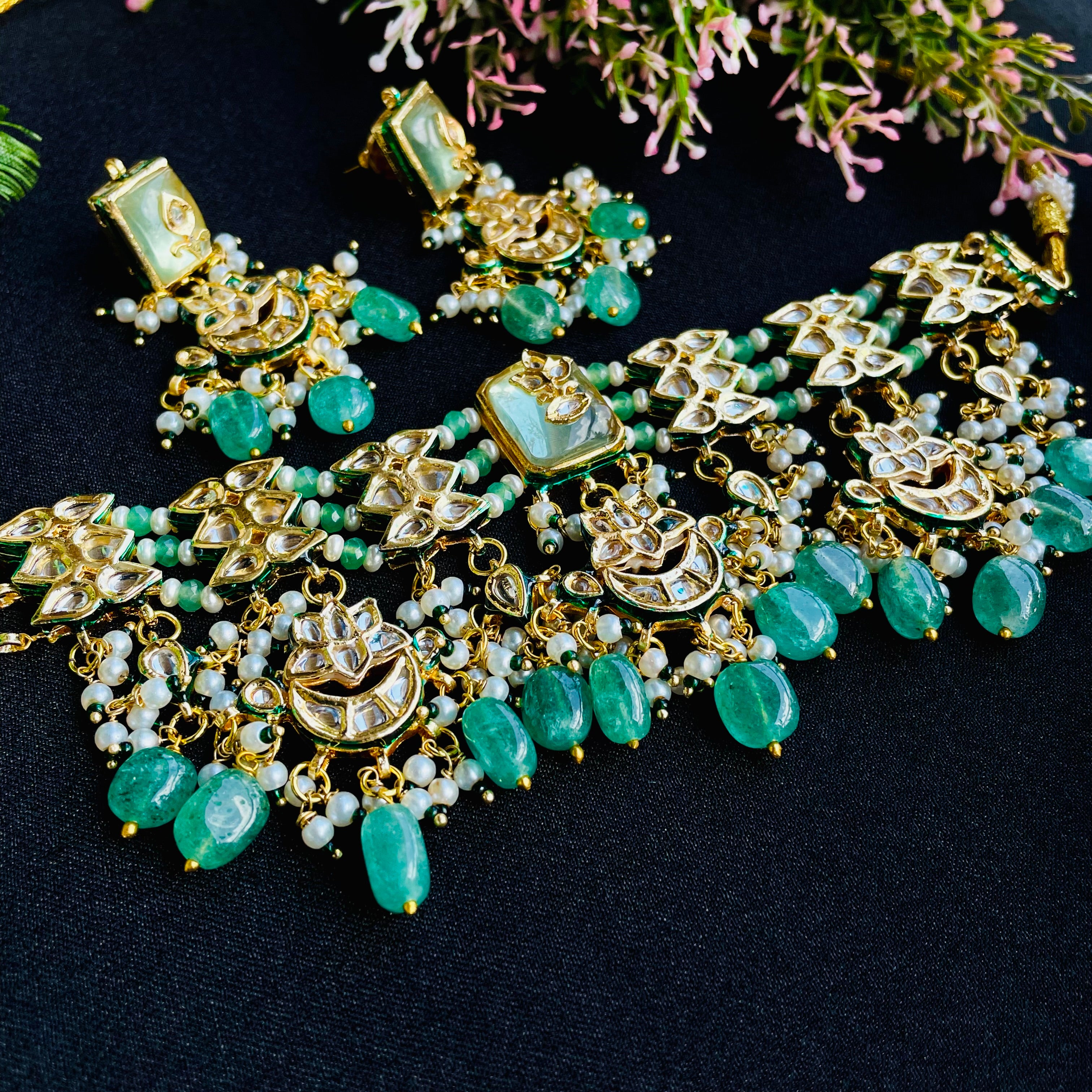 Nayaab Shaaksi Neckpiece