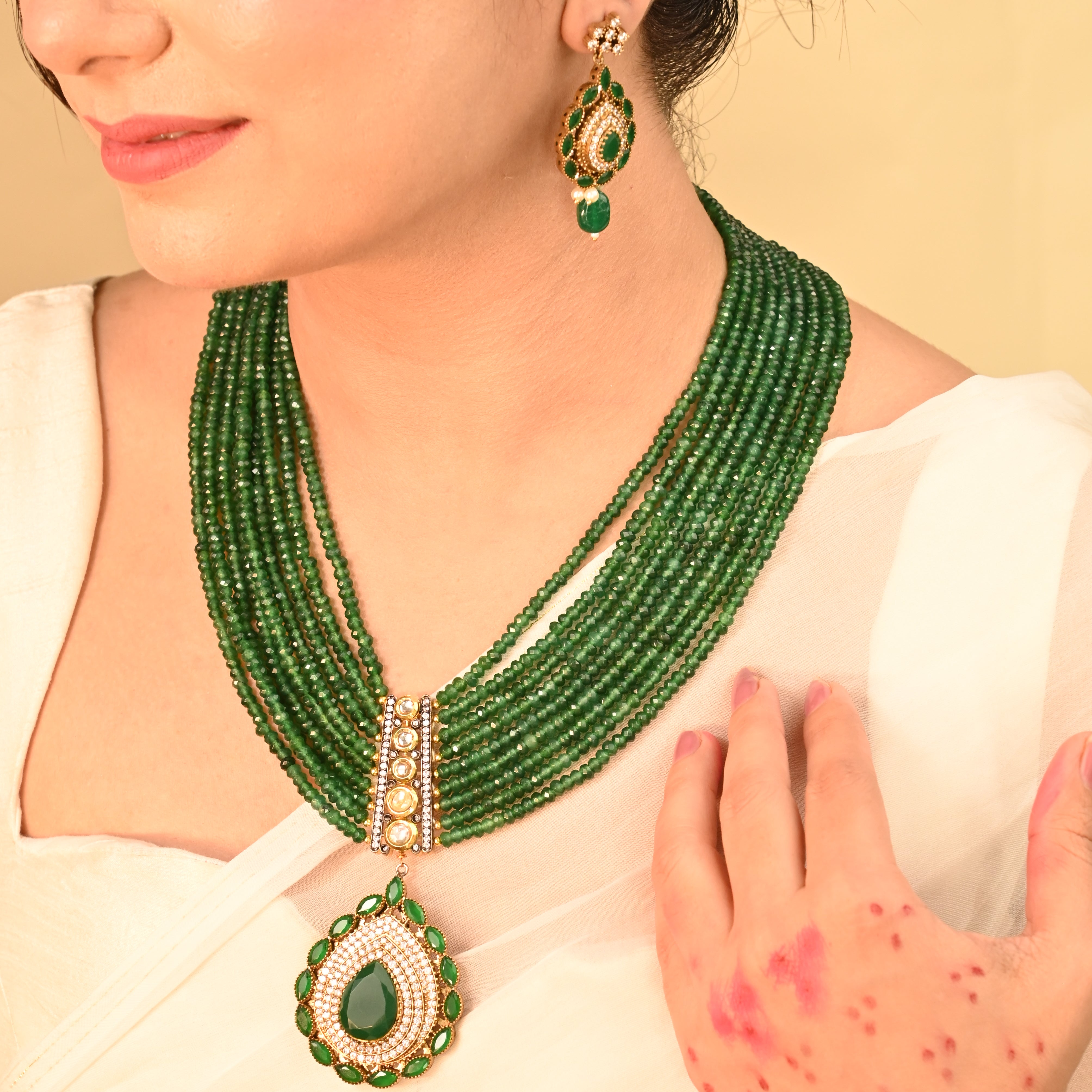 Nayaab Romy Neckpiece