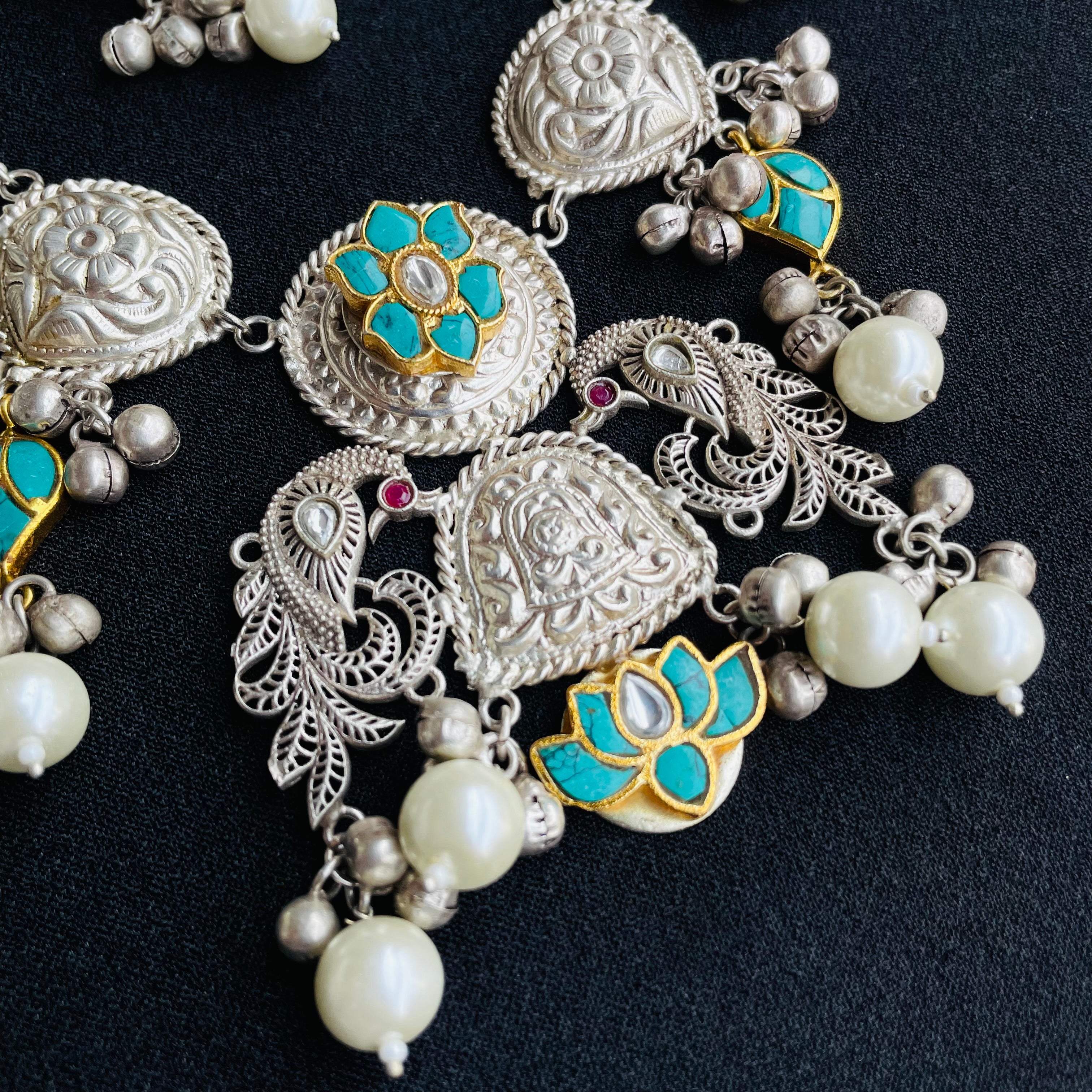 Inara Josie long Neckpiece