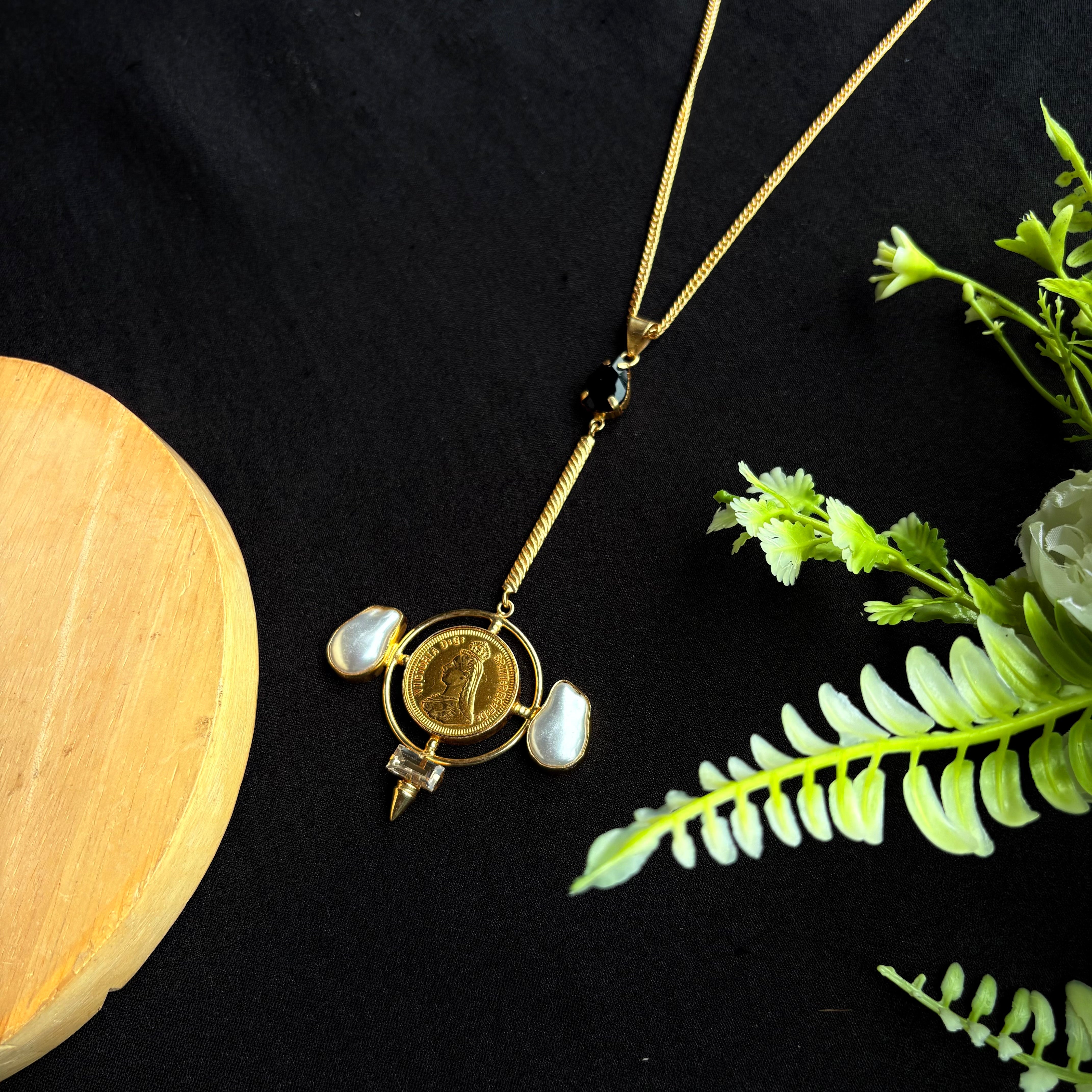 Aurelia Coin Pendant Necklace