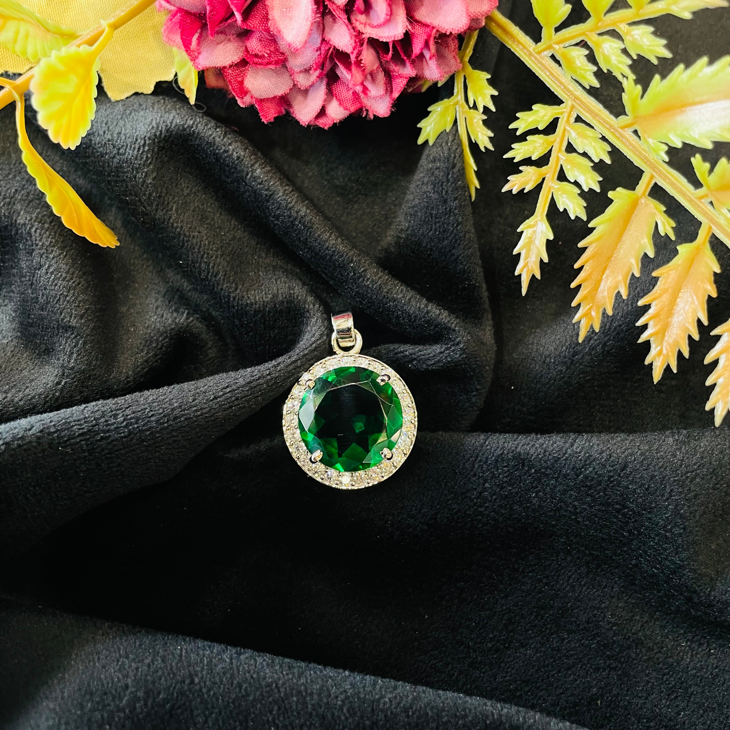 Vs Sterling Silver Pendant 06 6g