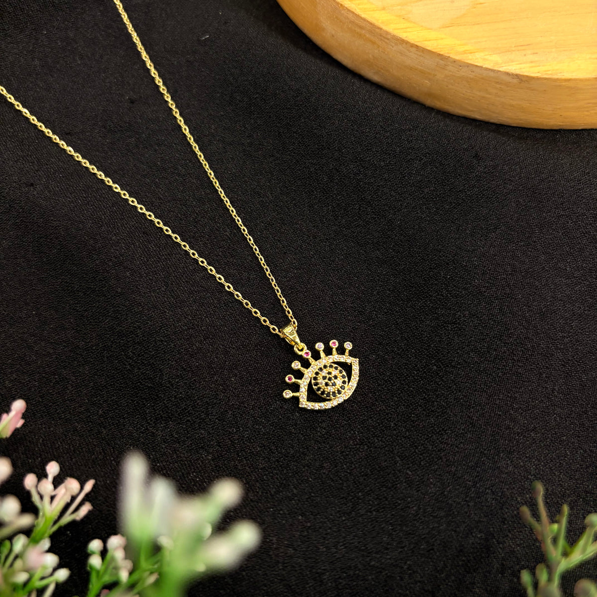 Naina Pendant