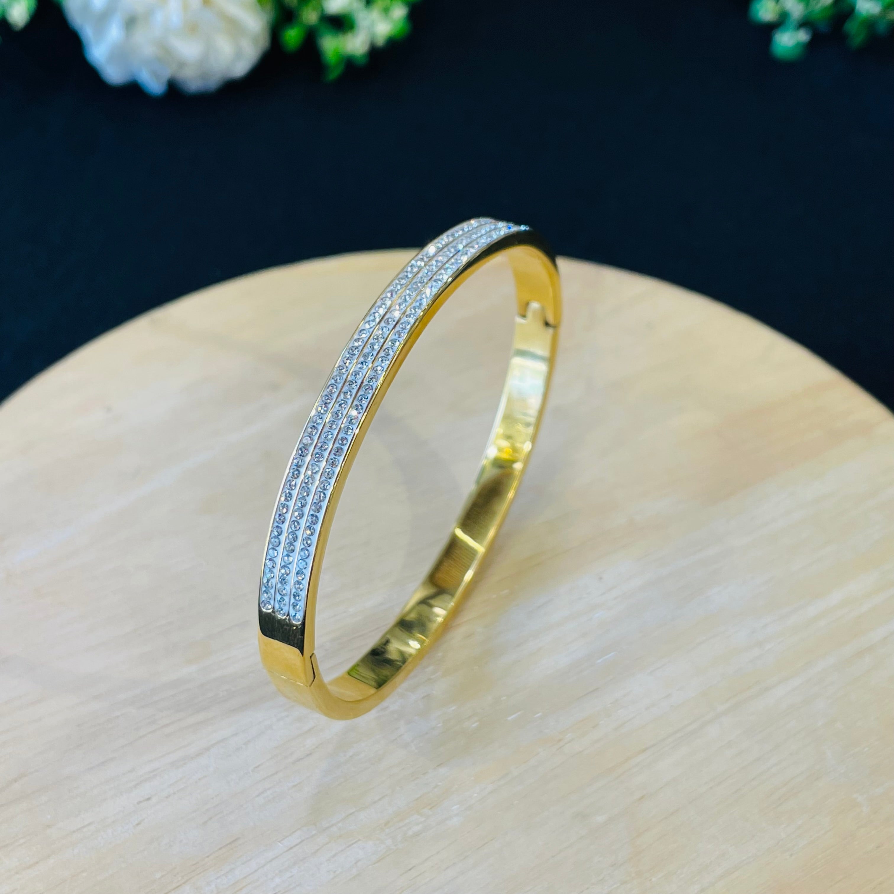 Layla Viral bracelet 02