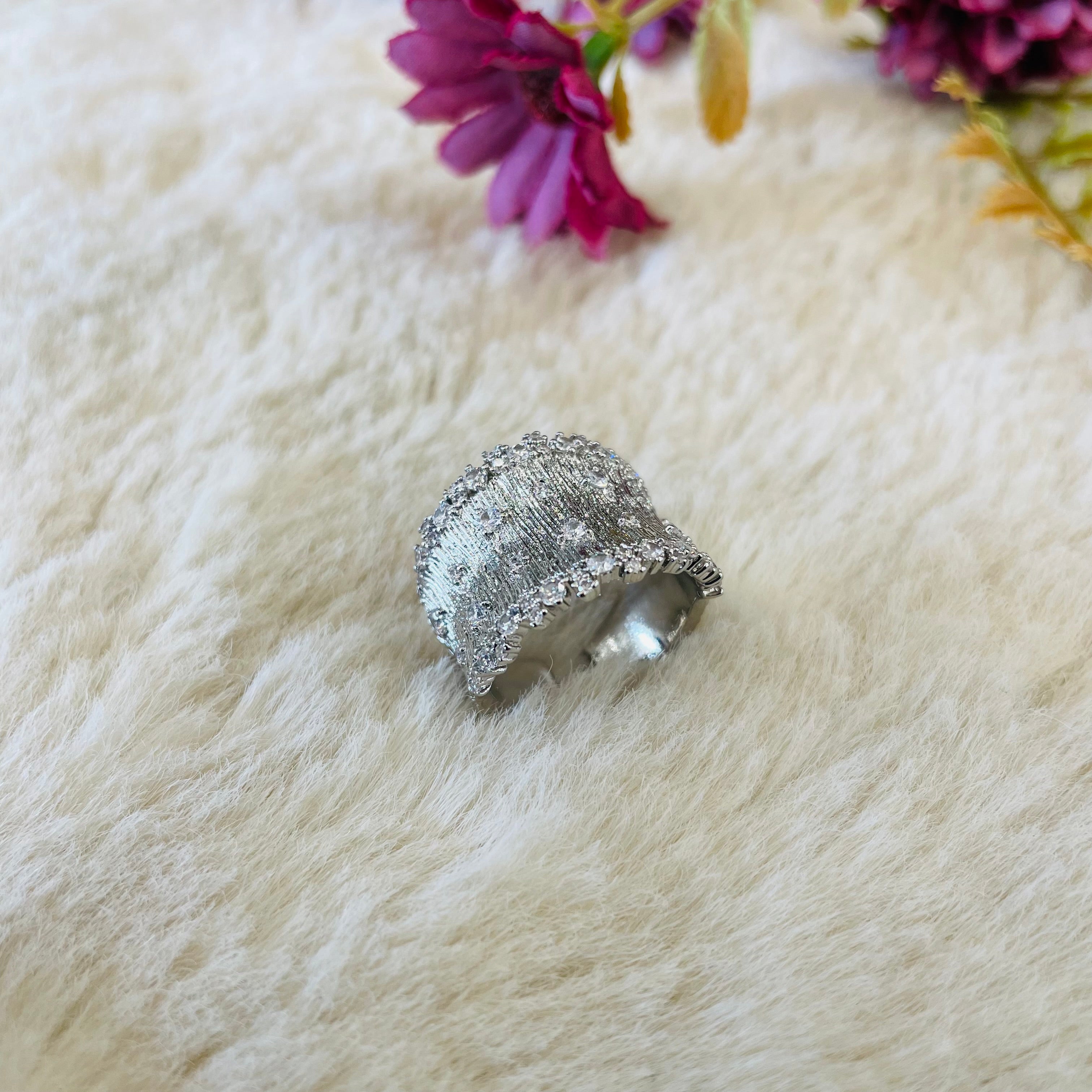 Ad Azzura Ring