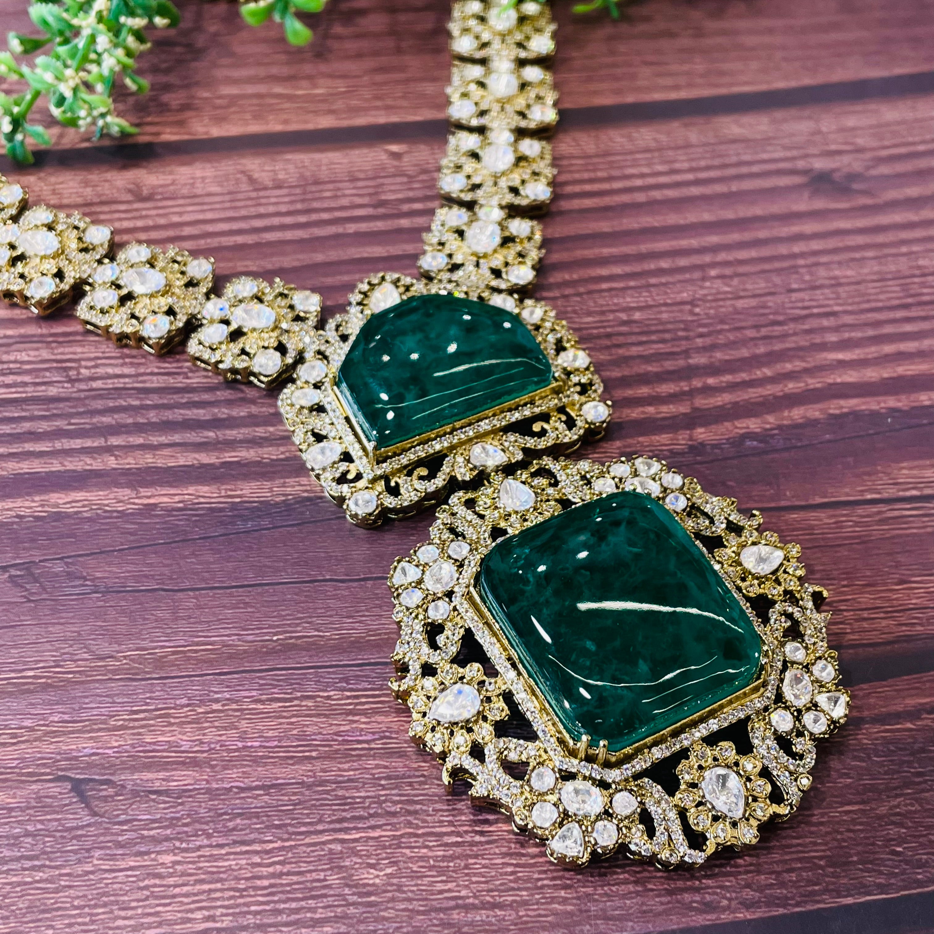 Nayaab Amrita Polki Neckpiece