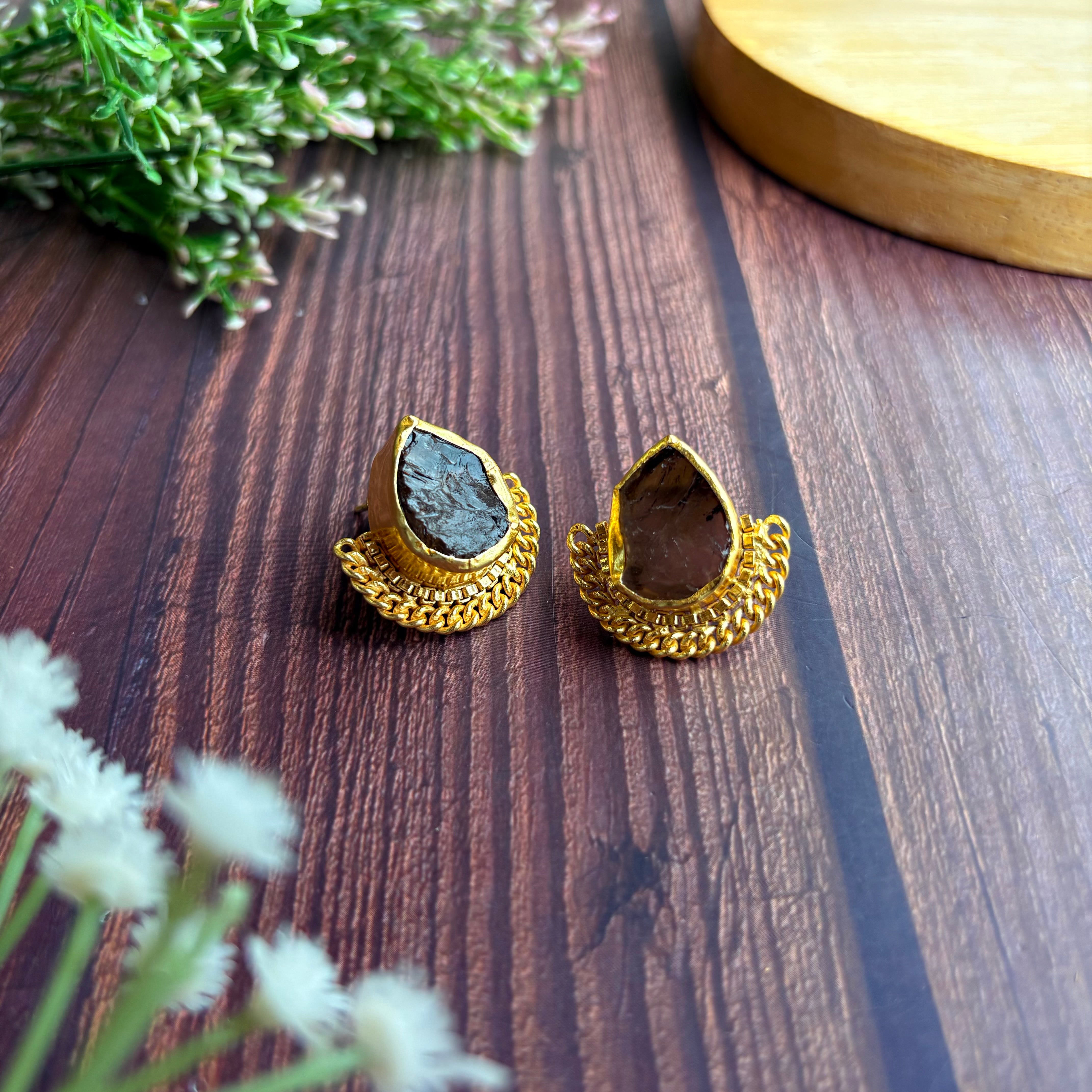 Noir Majesty Earrings