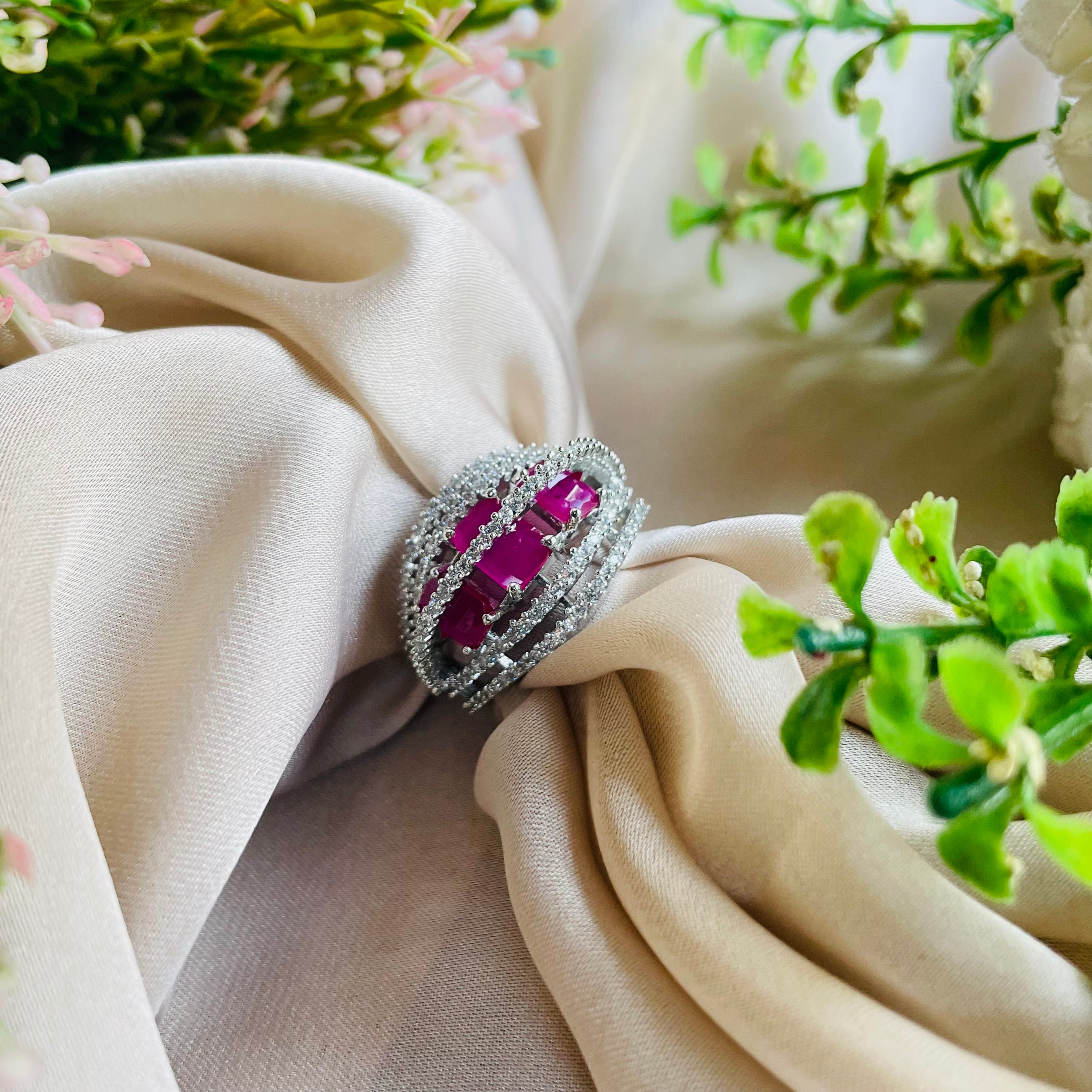 Ad Joni  ring adjustable