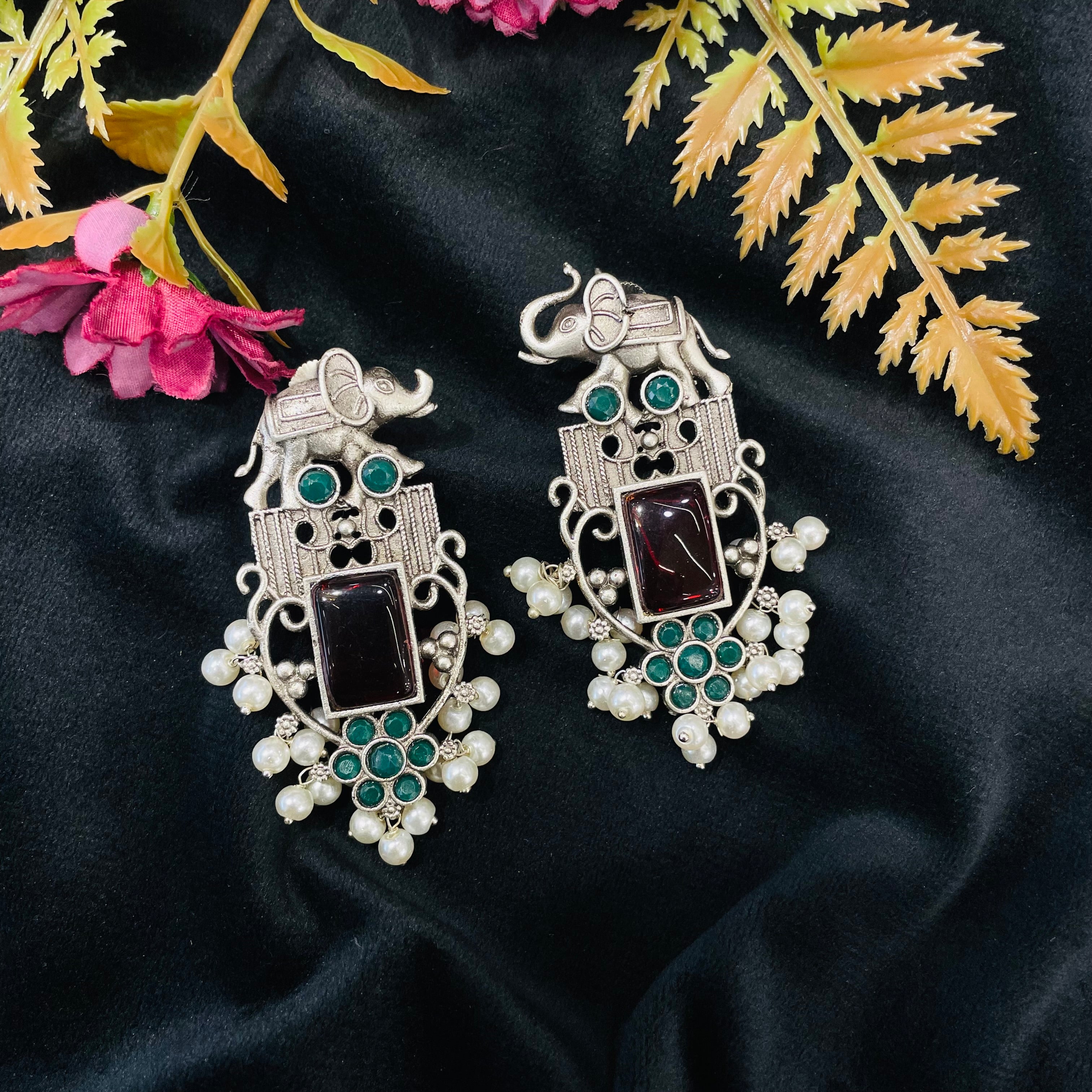 Inaya Romi Earrings