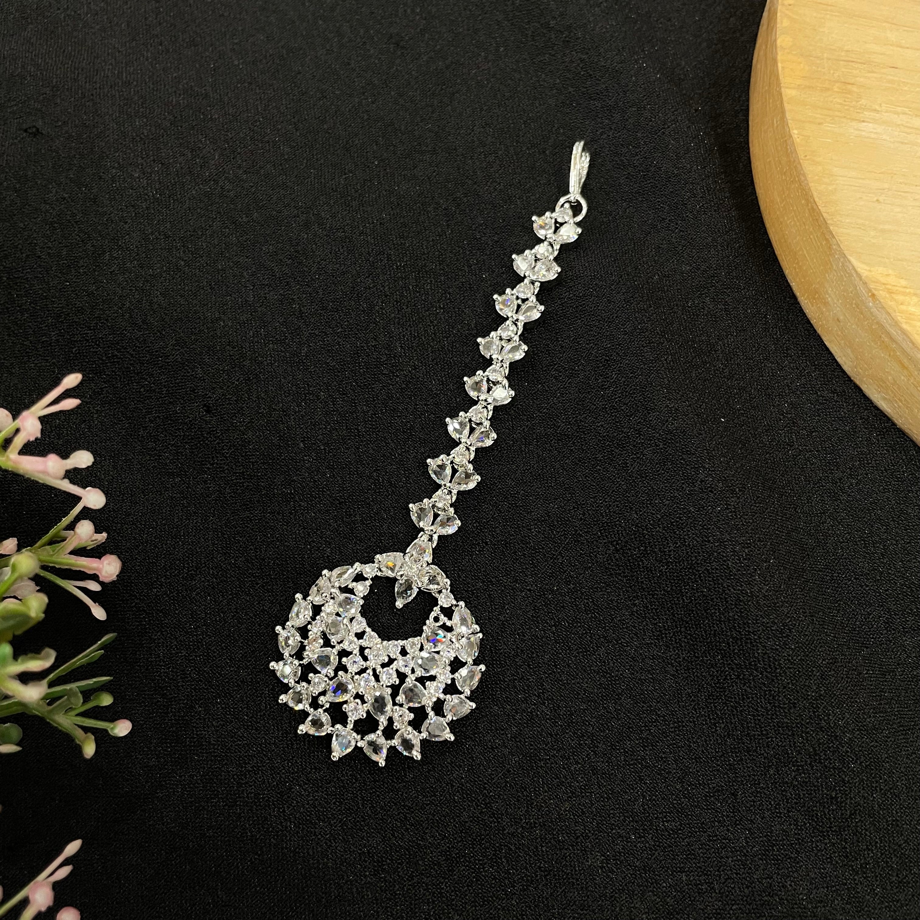 Ad Amara earrings with tikka set