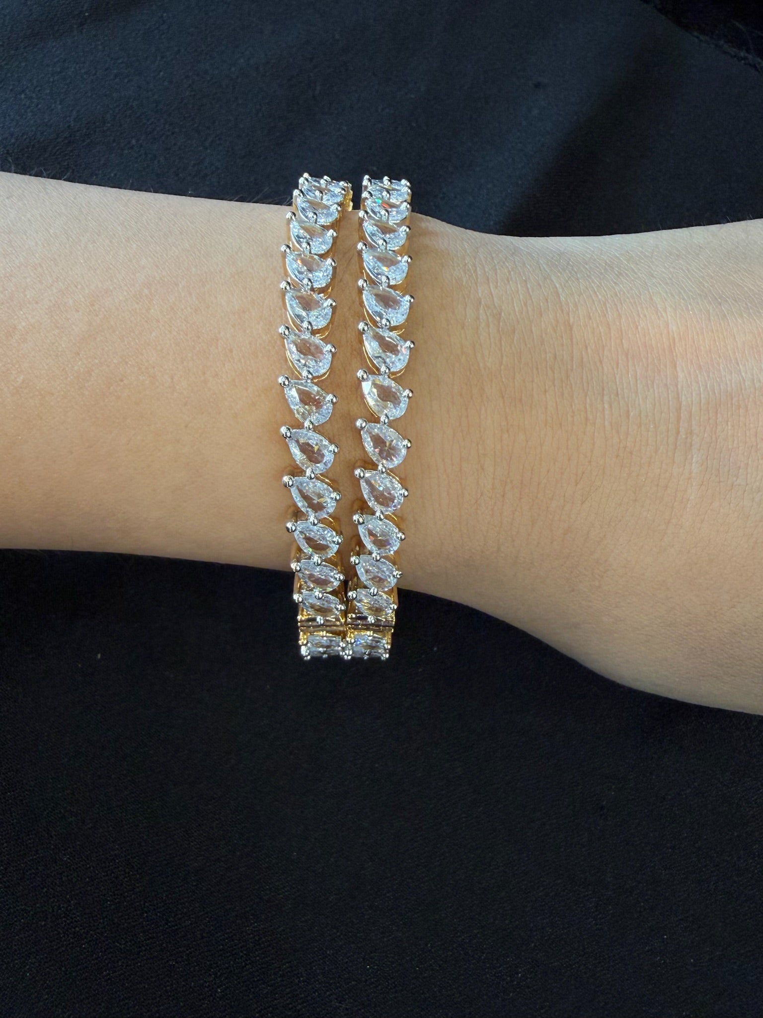 Nayaab lily bangles