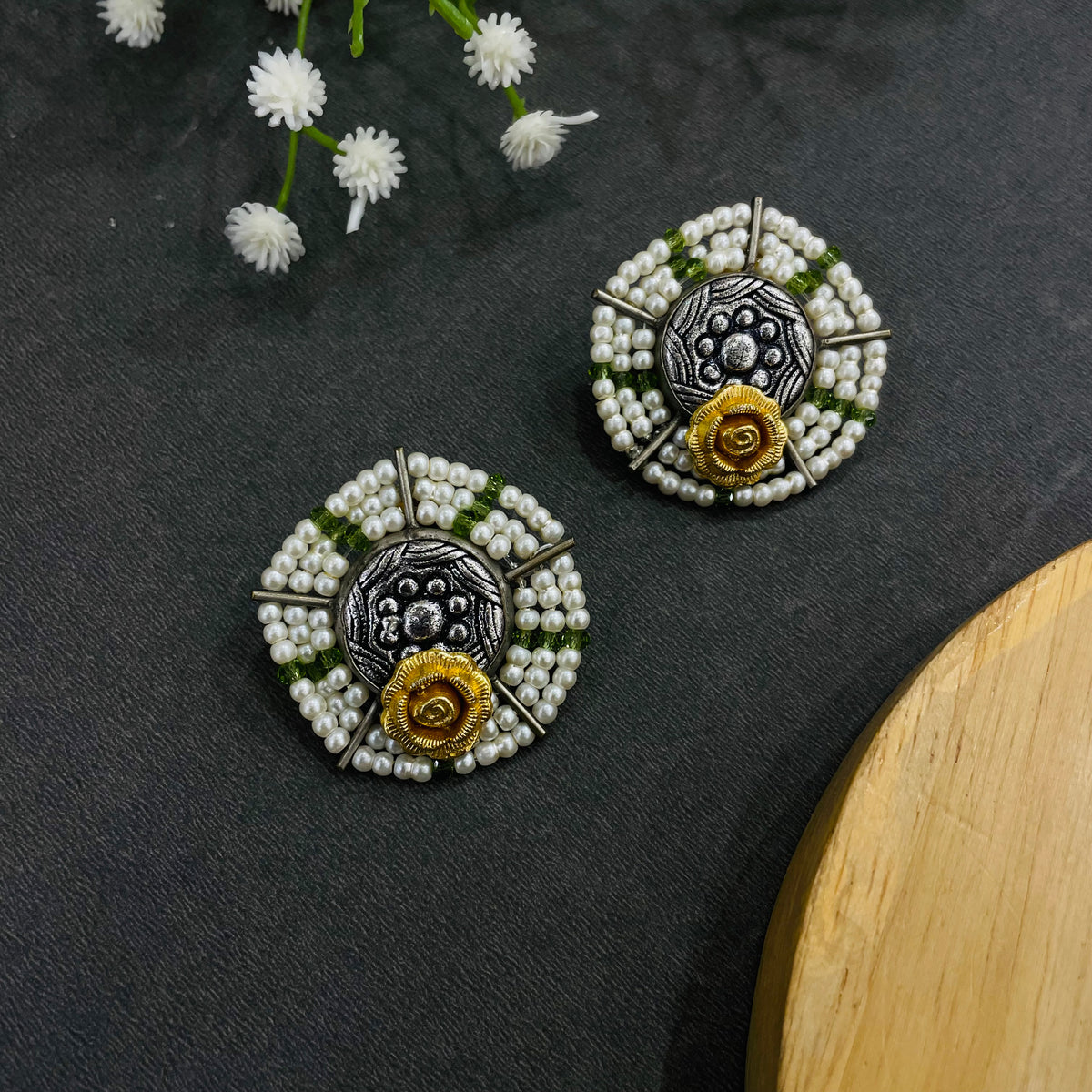 Kesarika Pearl Earrings