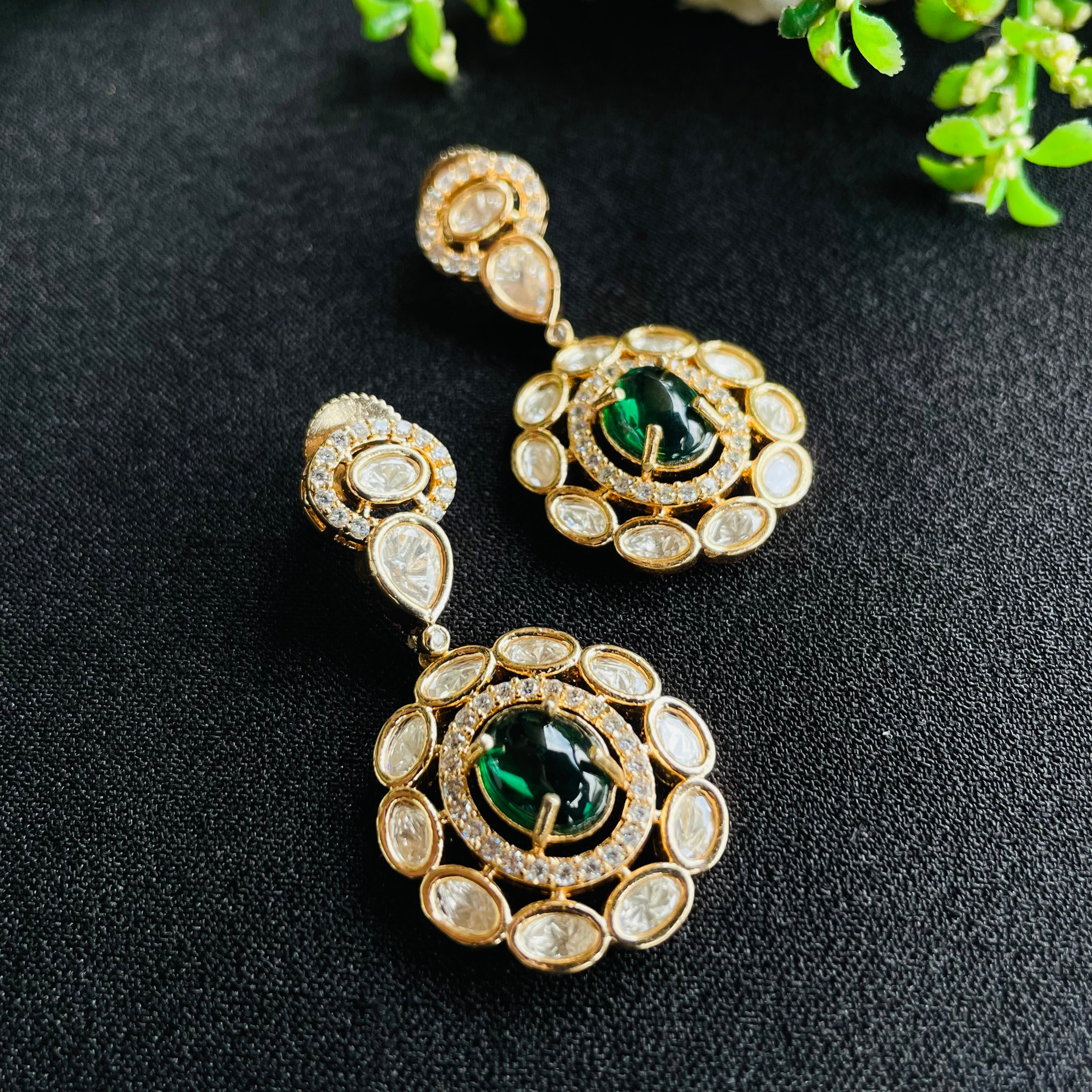 Nayaab Kareena Polki Neckpiece