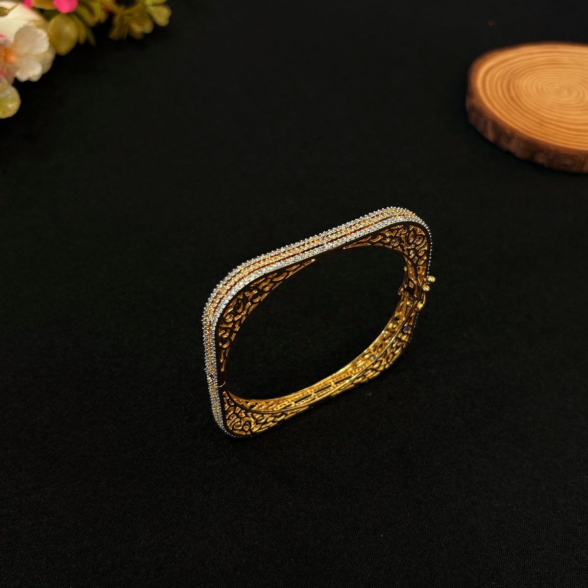 Vritika Luxe Square Bracelet