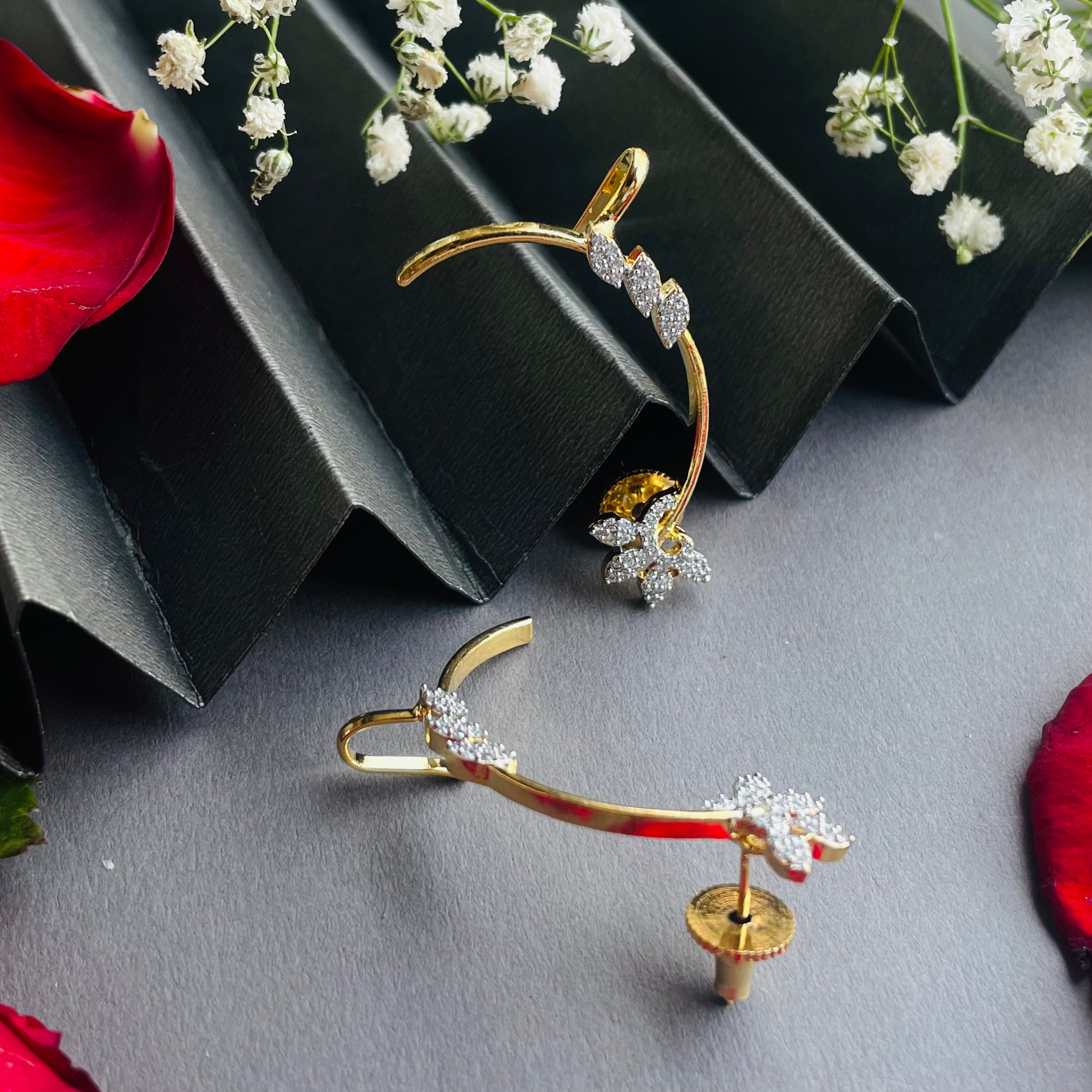 Ad Rose Earcuff