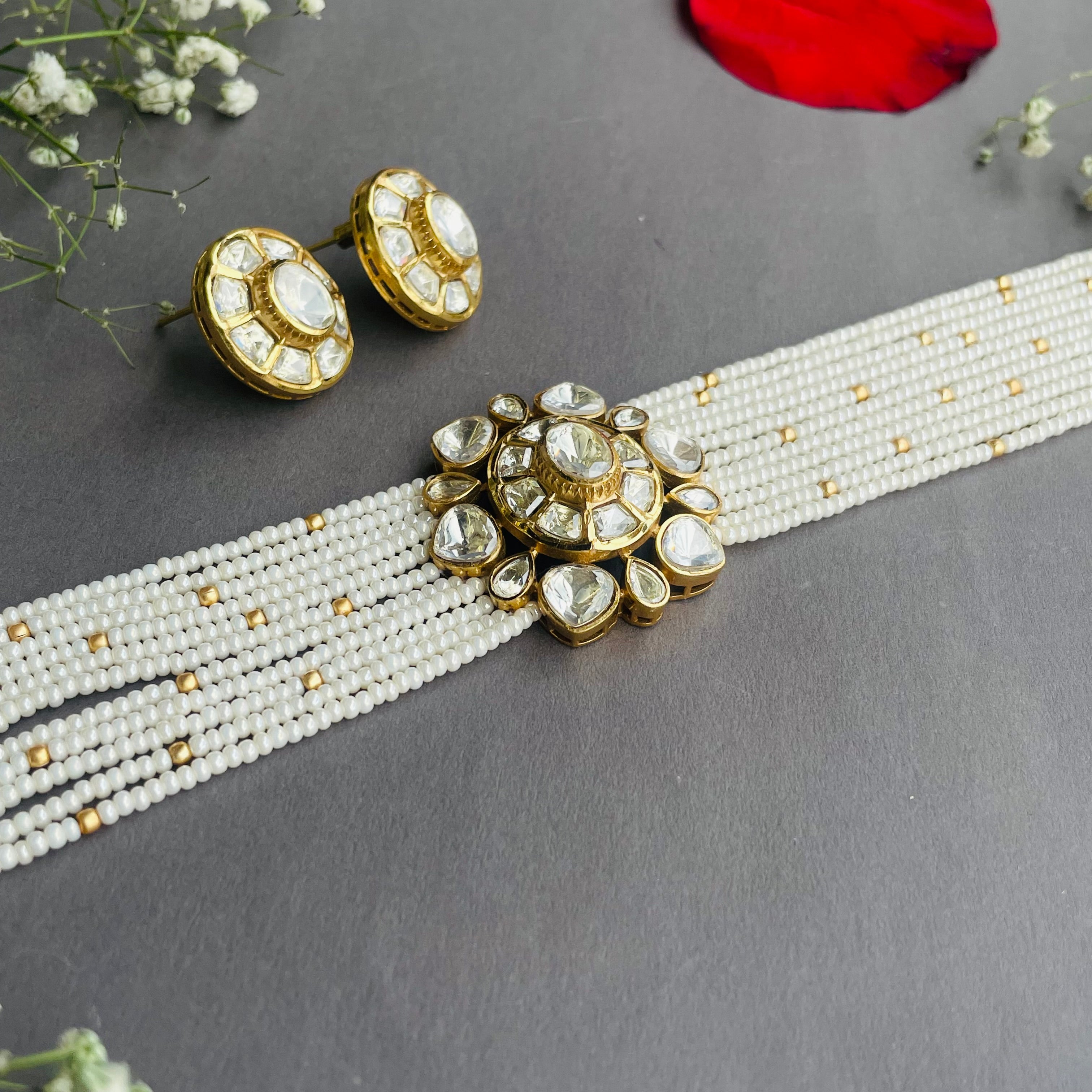 Nayaab Eisha choker