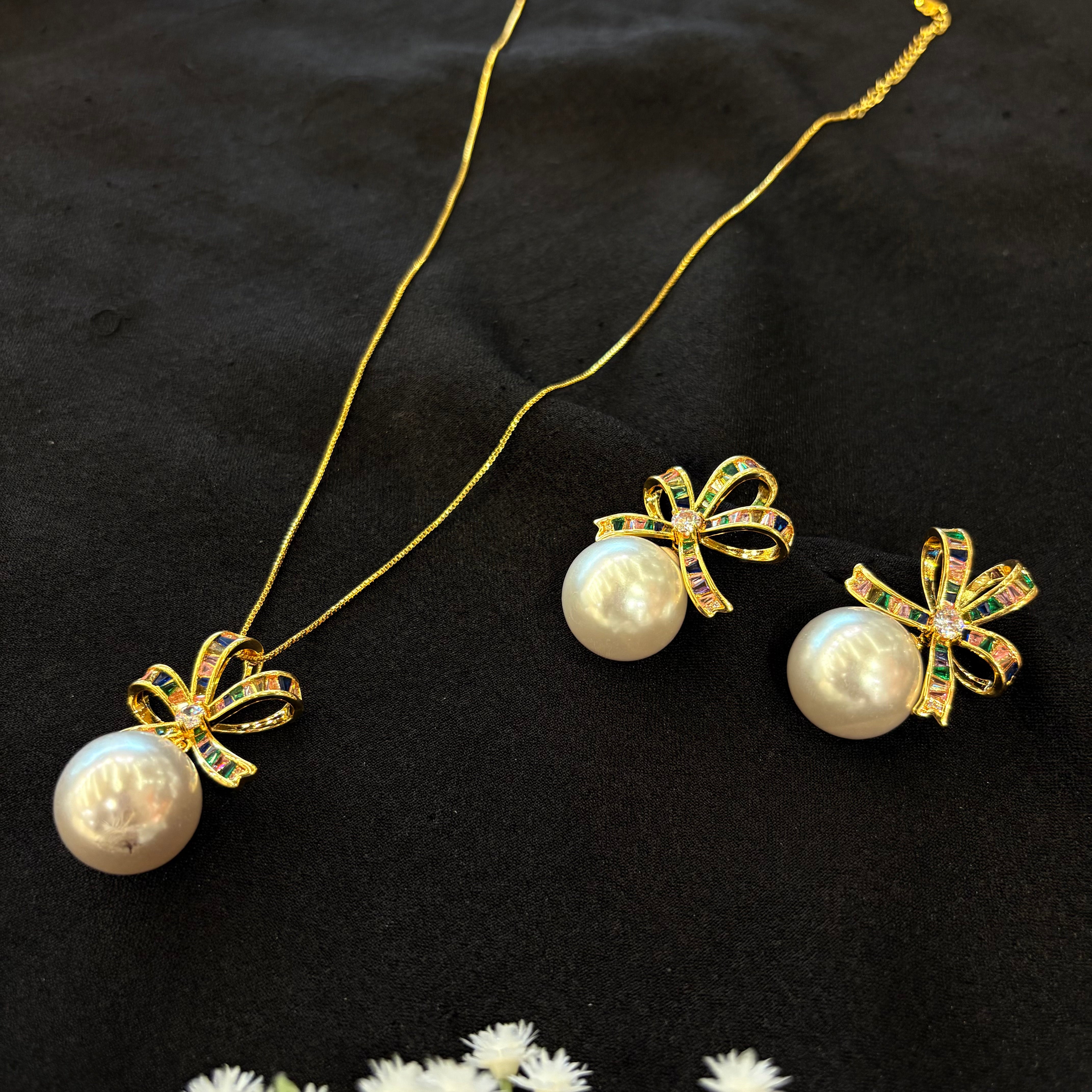 Aurelia Pearl Bow Pendant Set