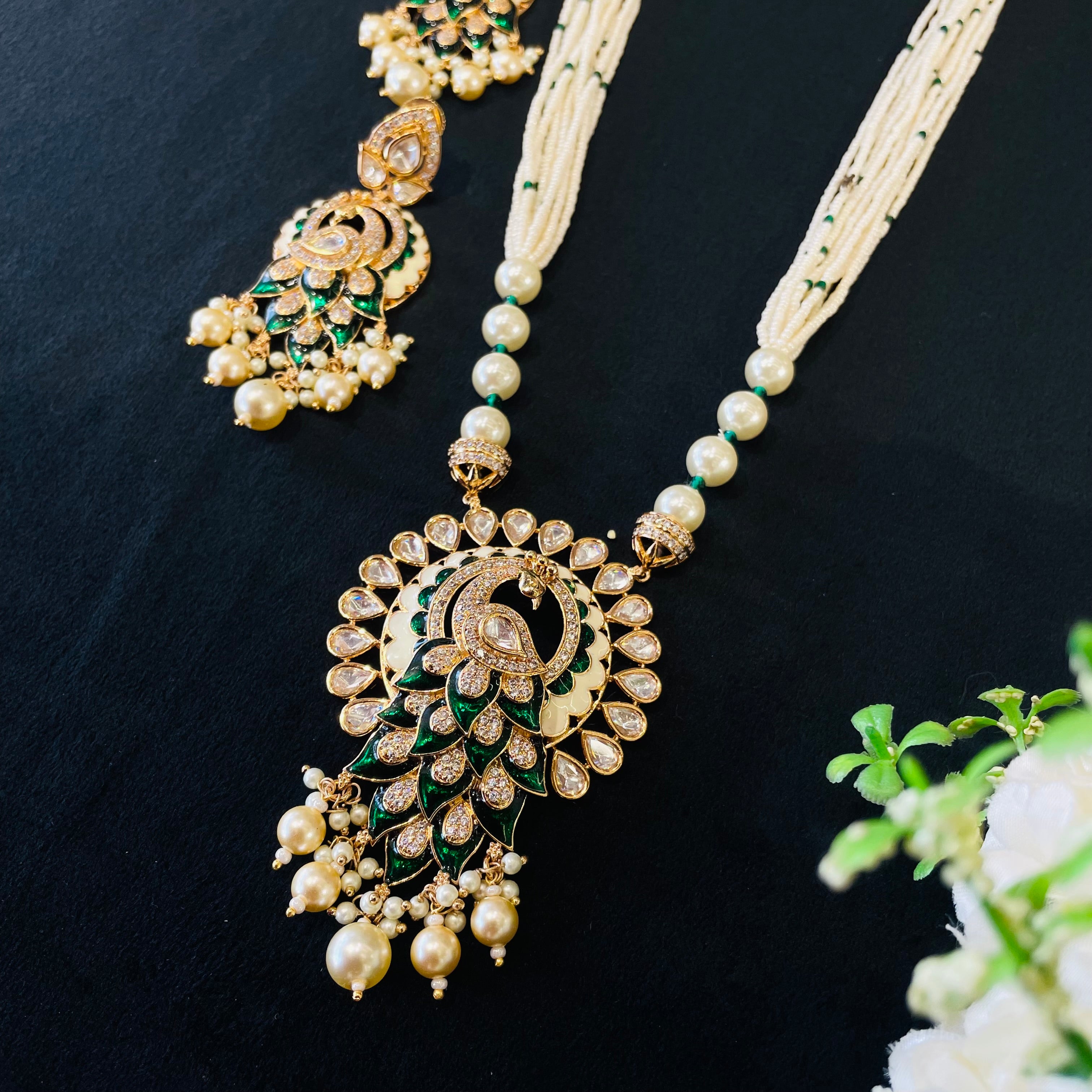 Nayaab peacock pearl Neckpiece