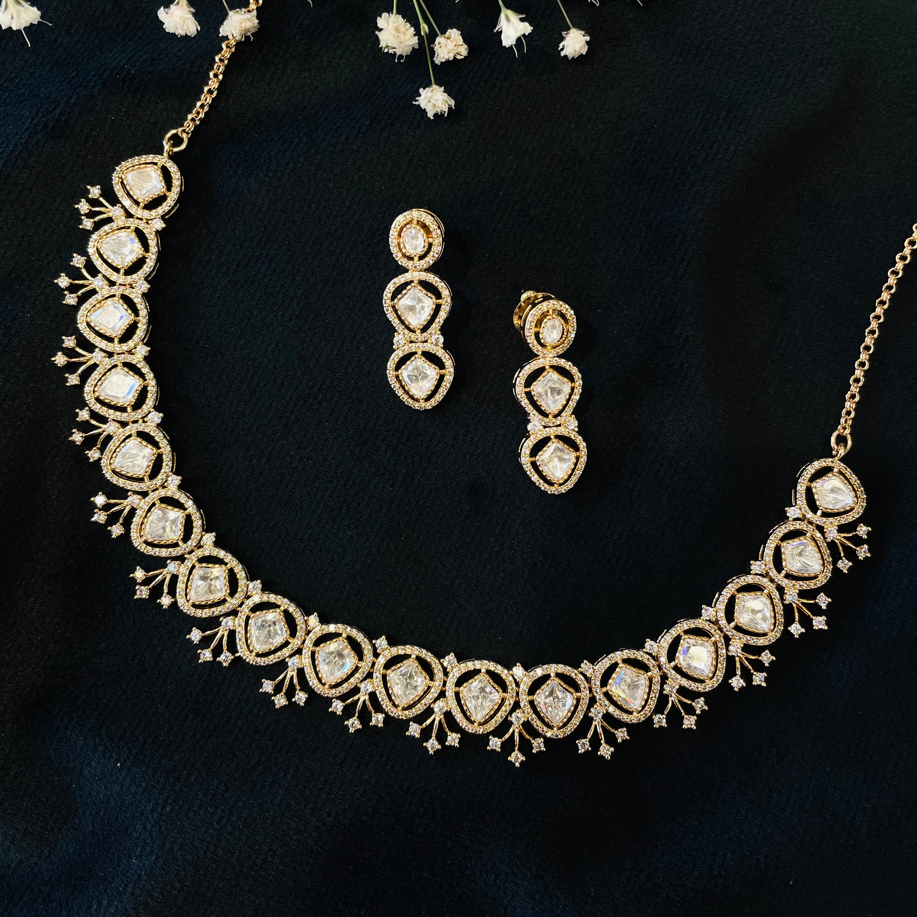 Nayaab polki Radhika Neckpiece