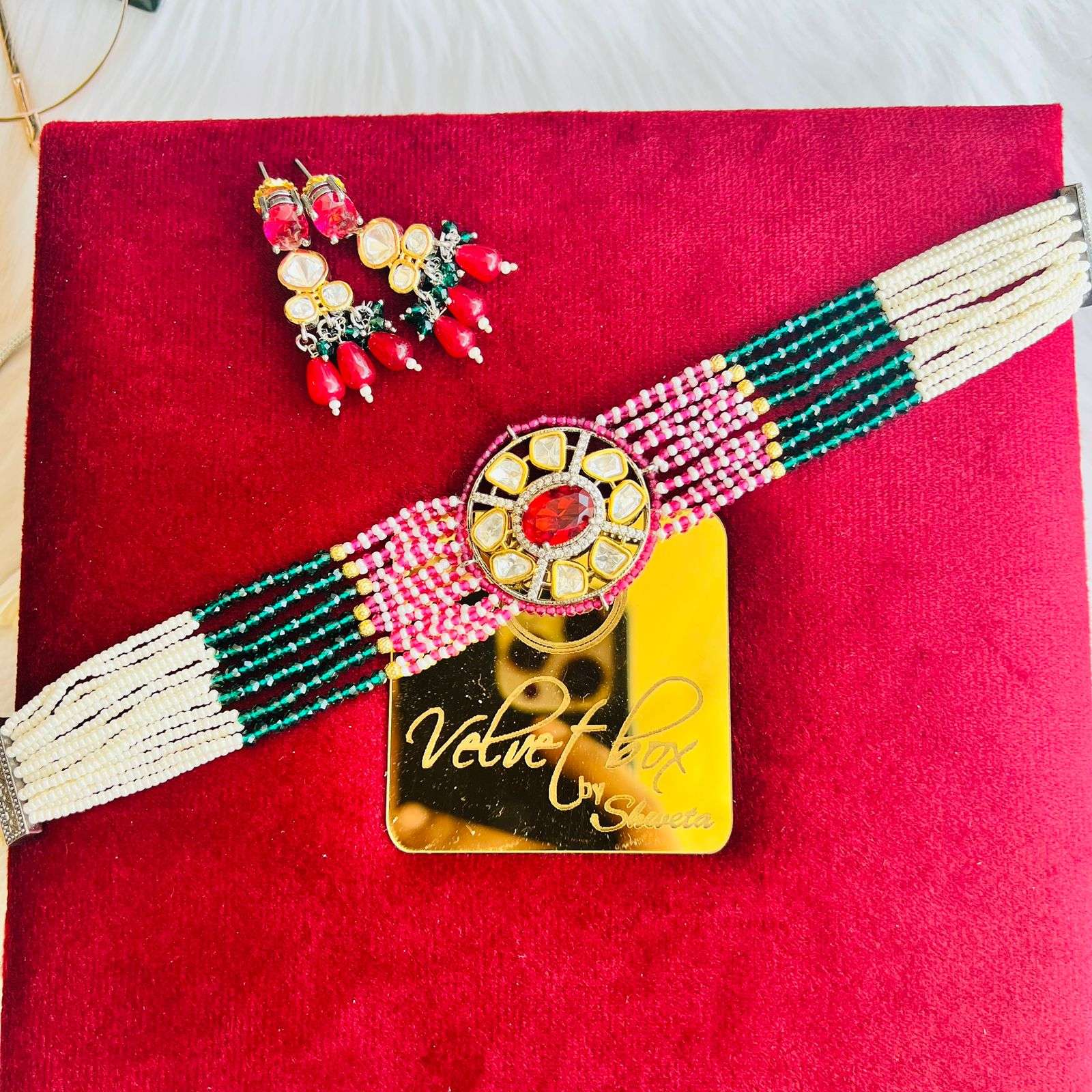 nayaab veena choker velvet box by shweta