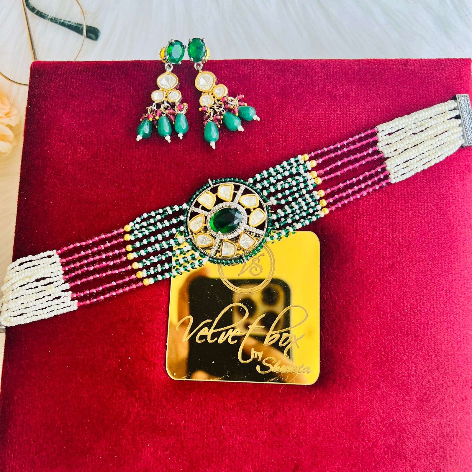 nayaab veena choker velvet box by shweta