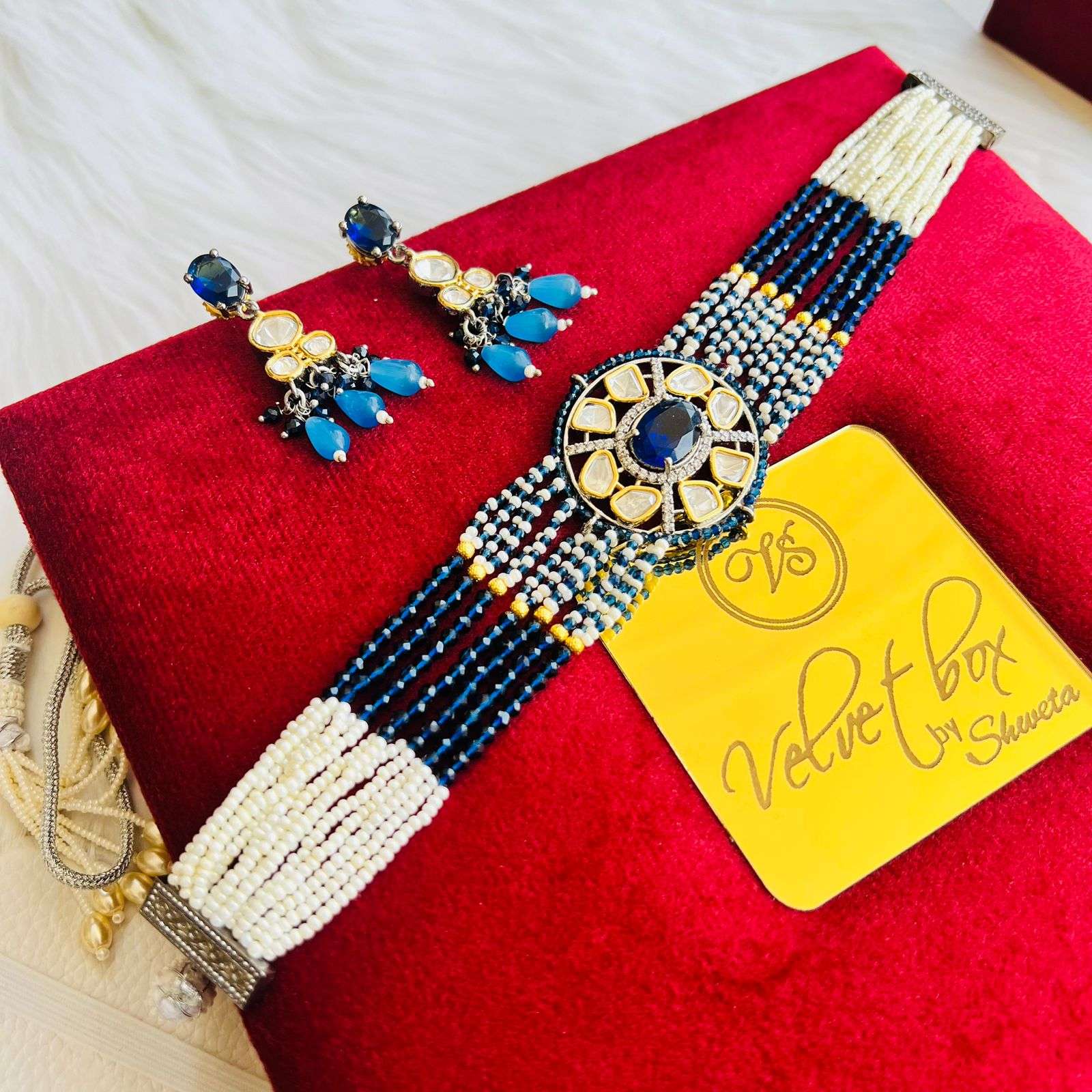 nayaab veena choker velvet box by shweta