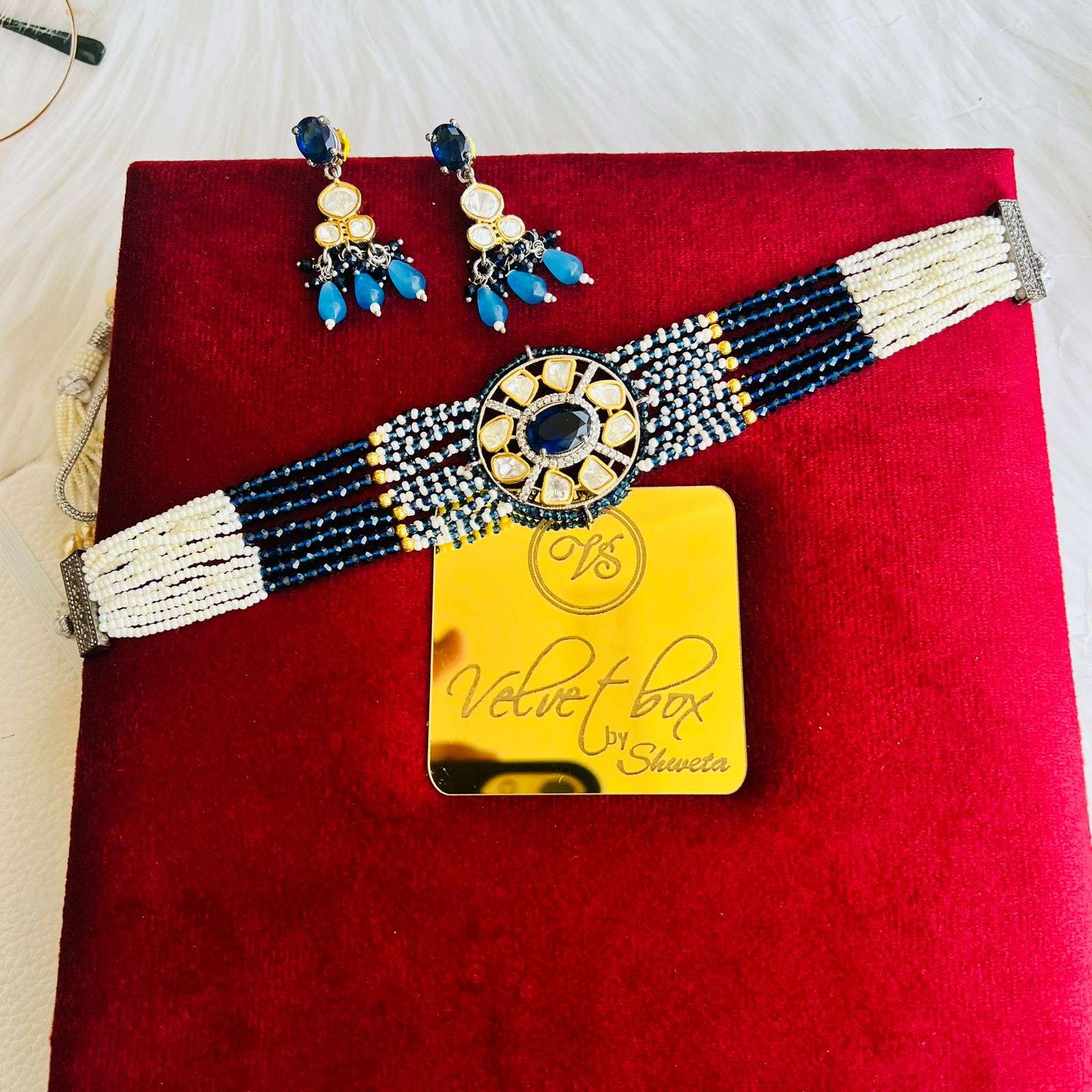 nayaab veena choker velvet box by shweta