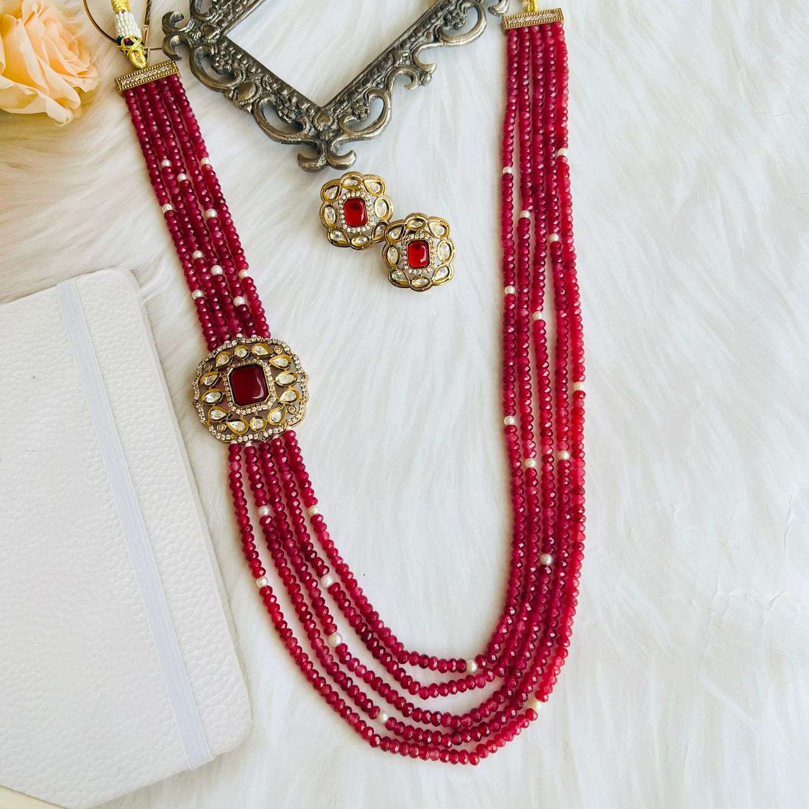 Nayaab long neckpiece - Mehroon