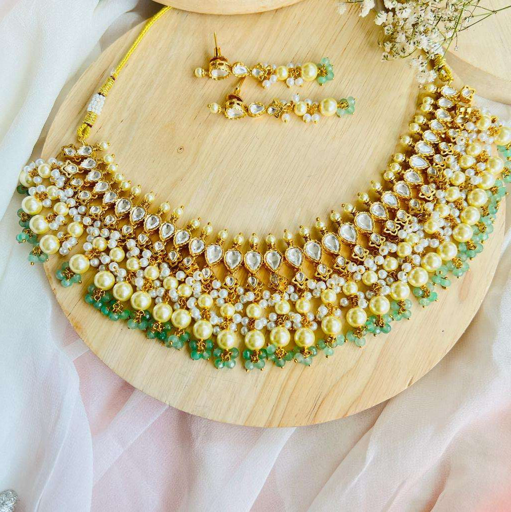Nayaab heena neckpiece velvet box by shweta